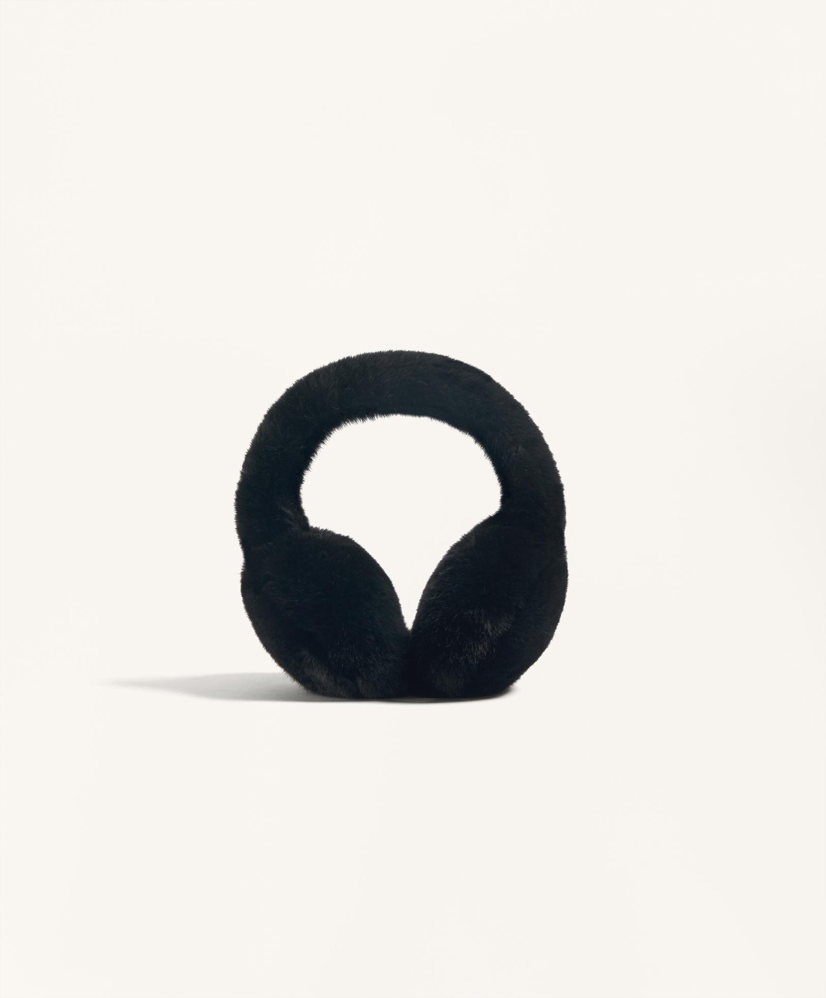 Faux fur style ear muffs Faux fur style ear muffs