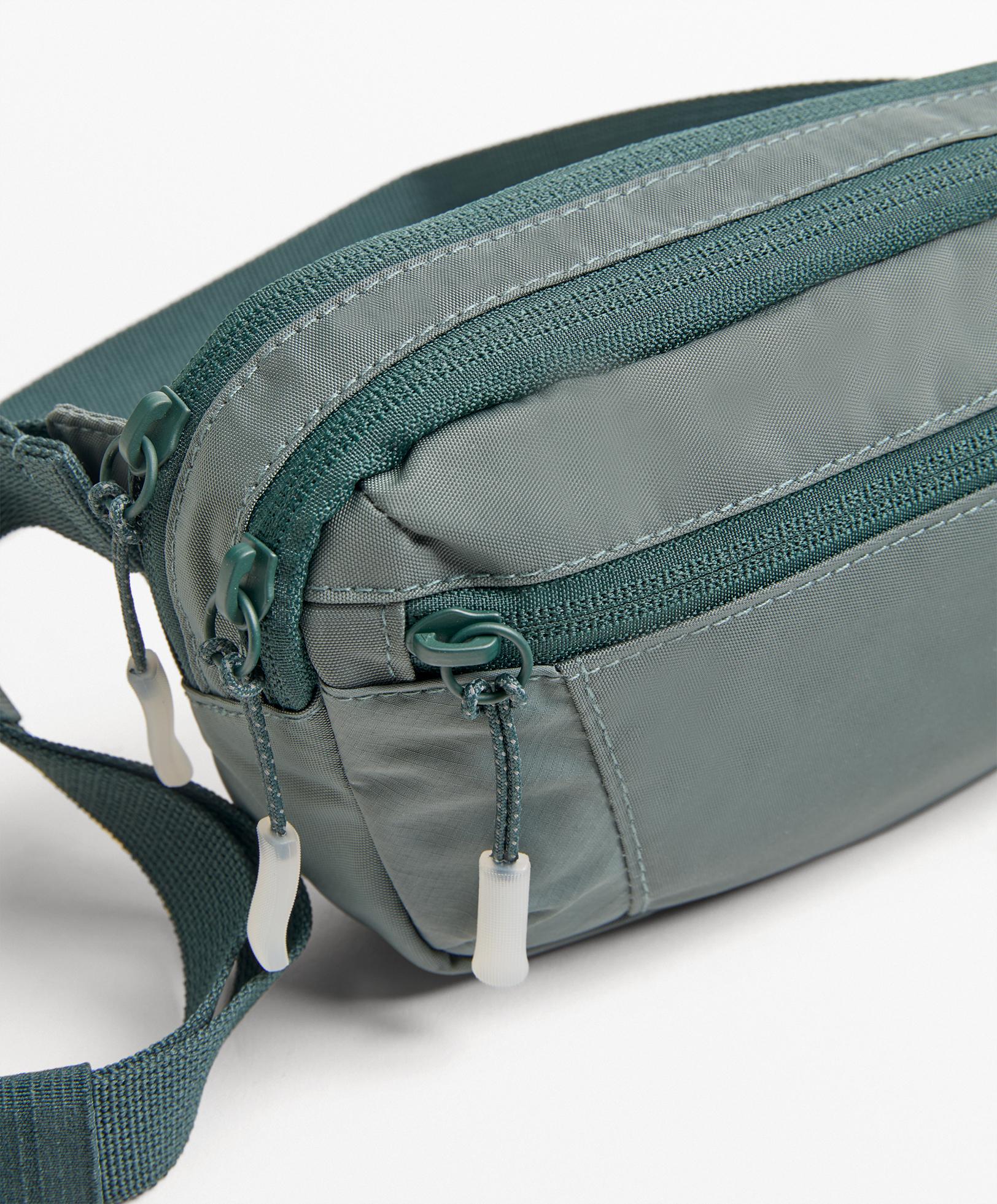 Double opening belt bag