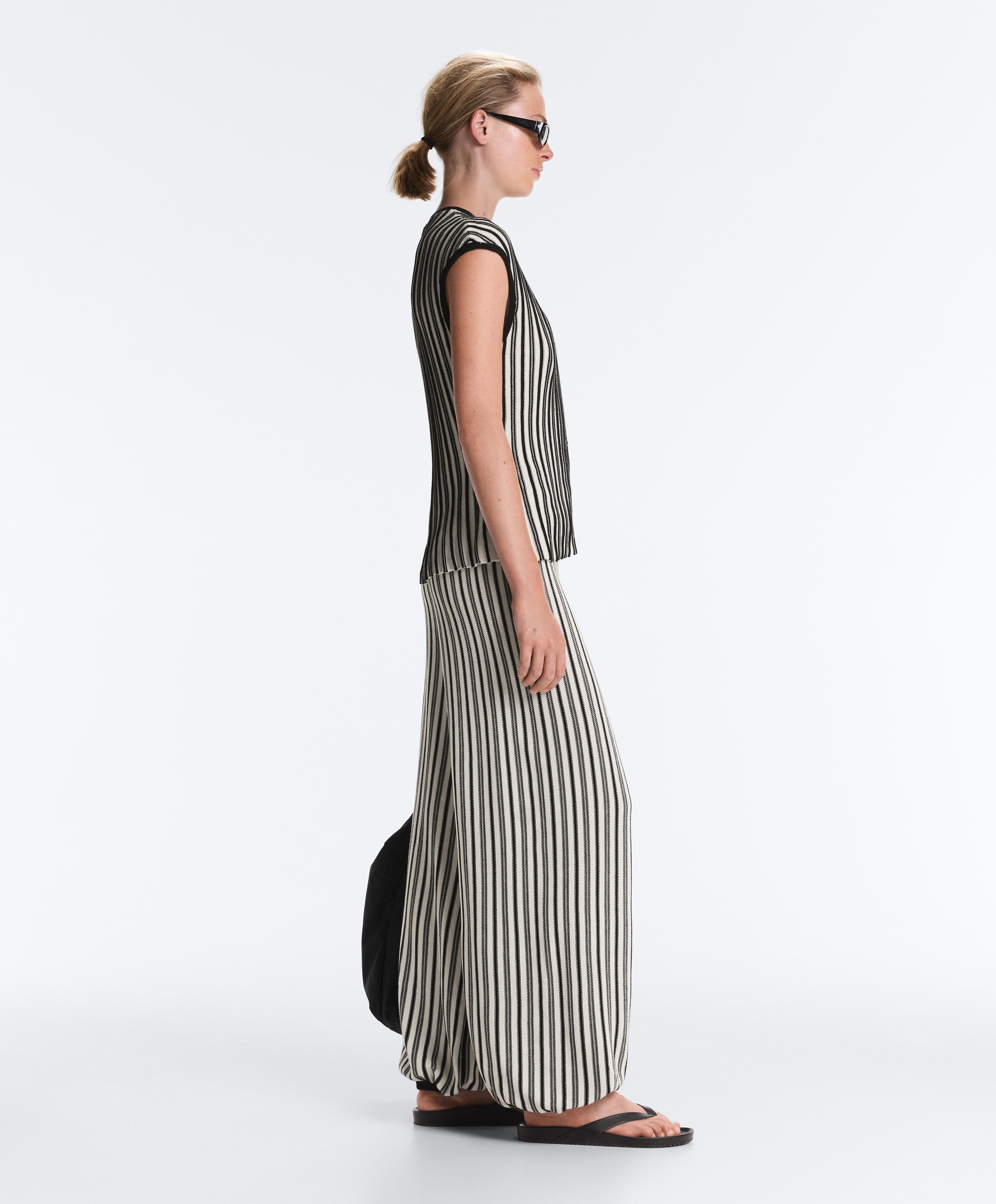 Striped knit bloomer trousers — BLACK