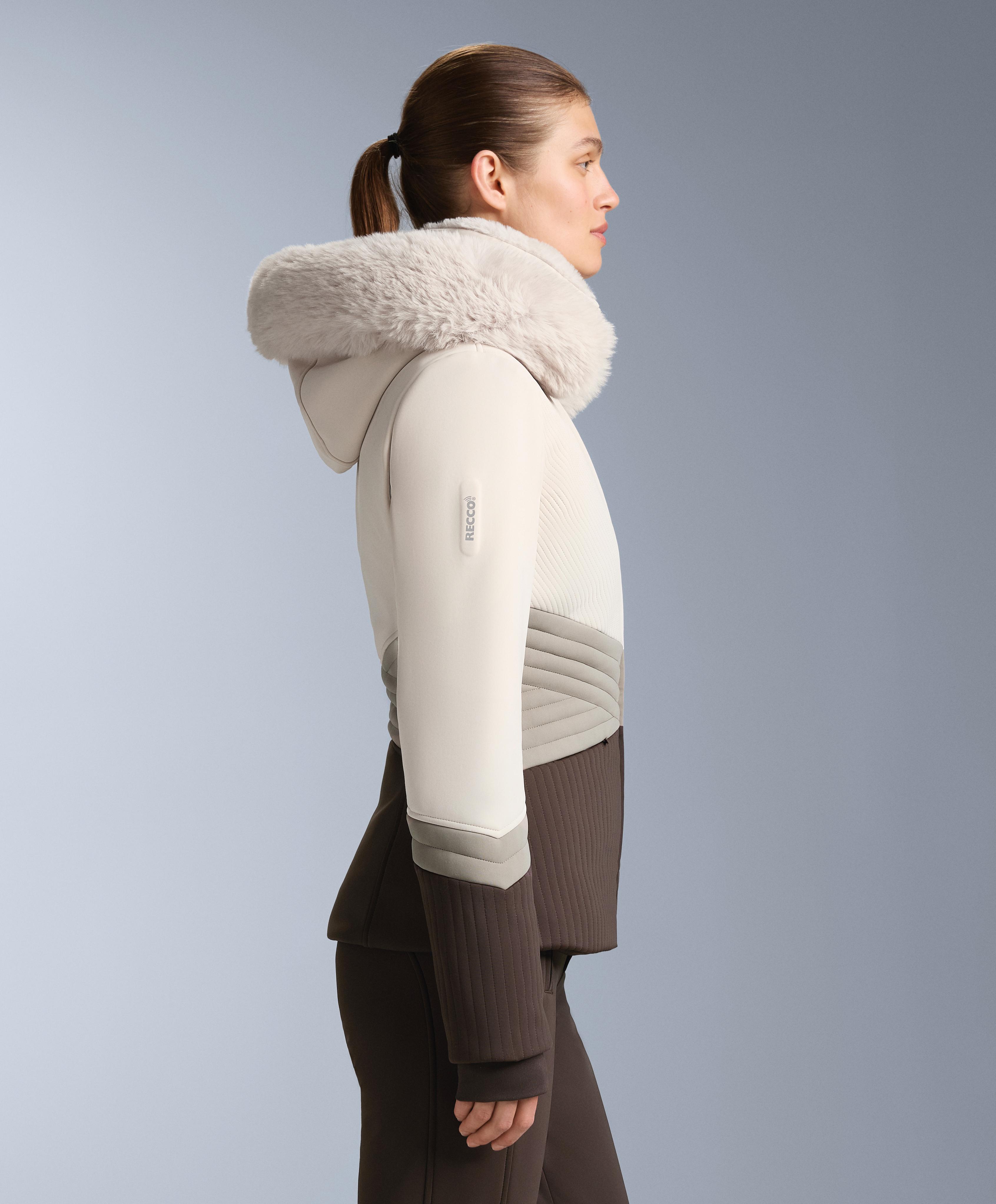 Super-fitted water-resistant colour-block Primaloft® SKI jacket — PALE MINK