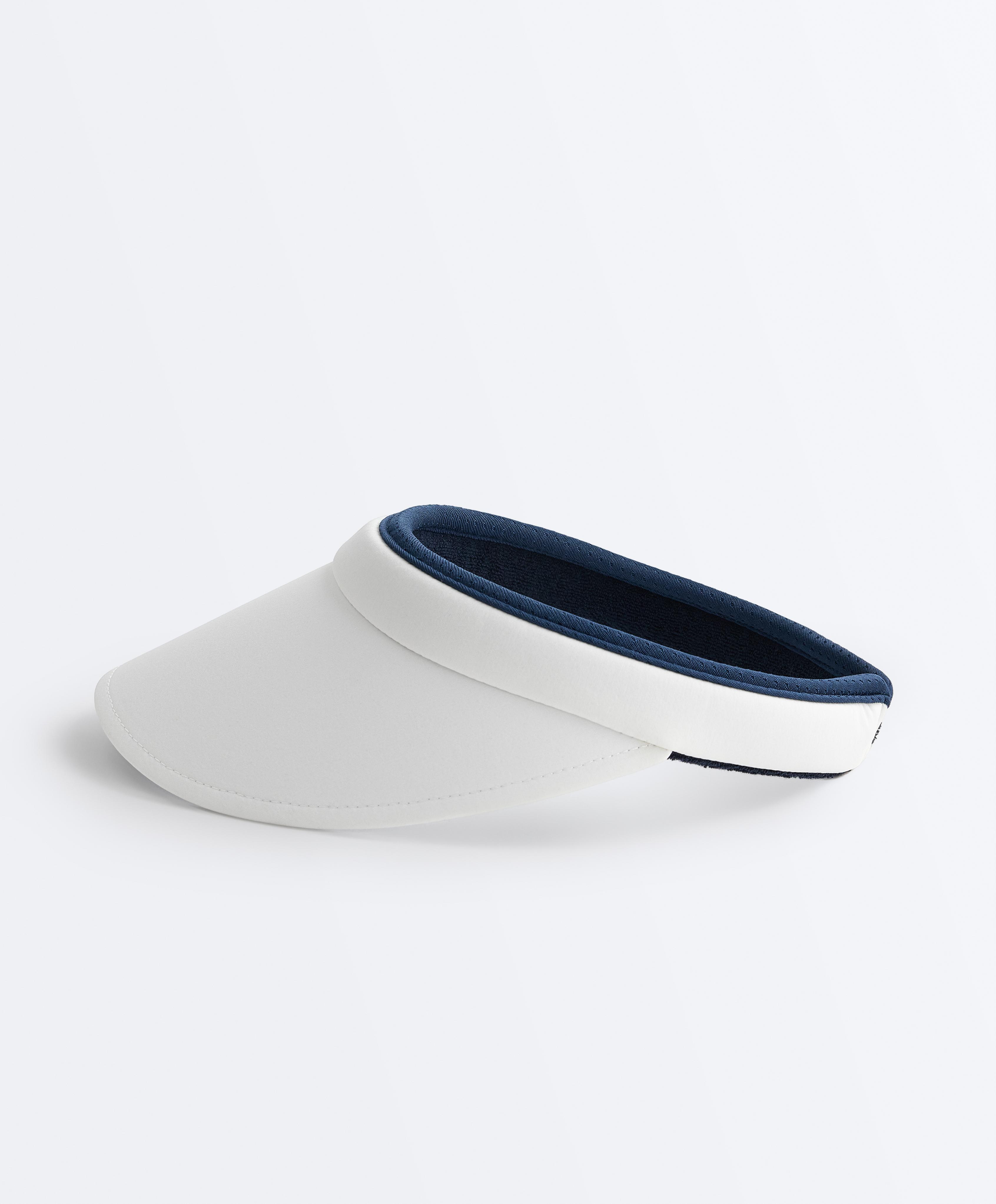 Contrast sports visor Contrast sports visor