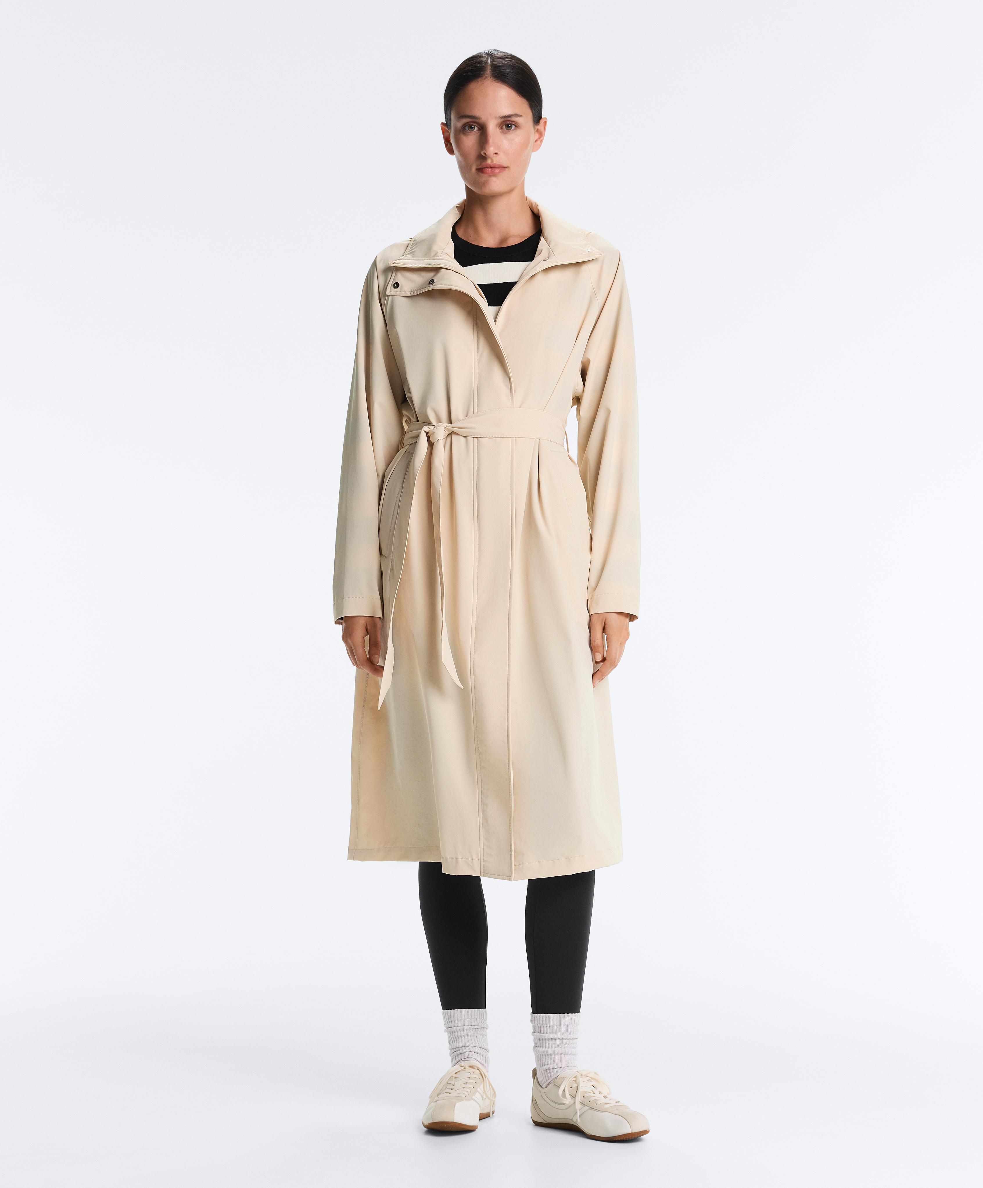 Long extra lightweight 10k waterproof jacket — PALE BEIGE