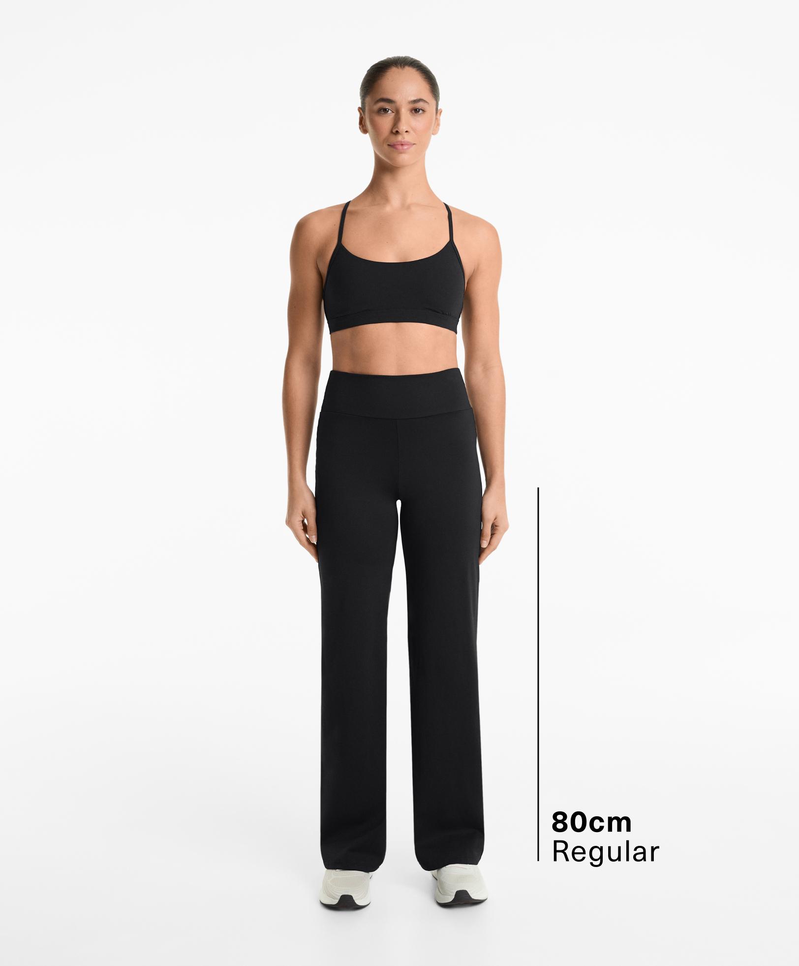 Black straight-leg high-rise comfortlux total look