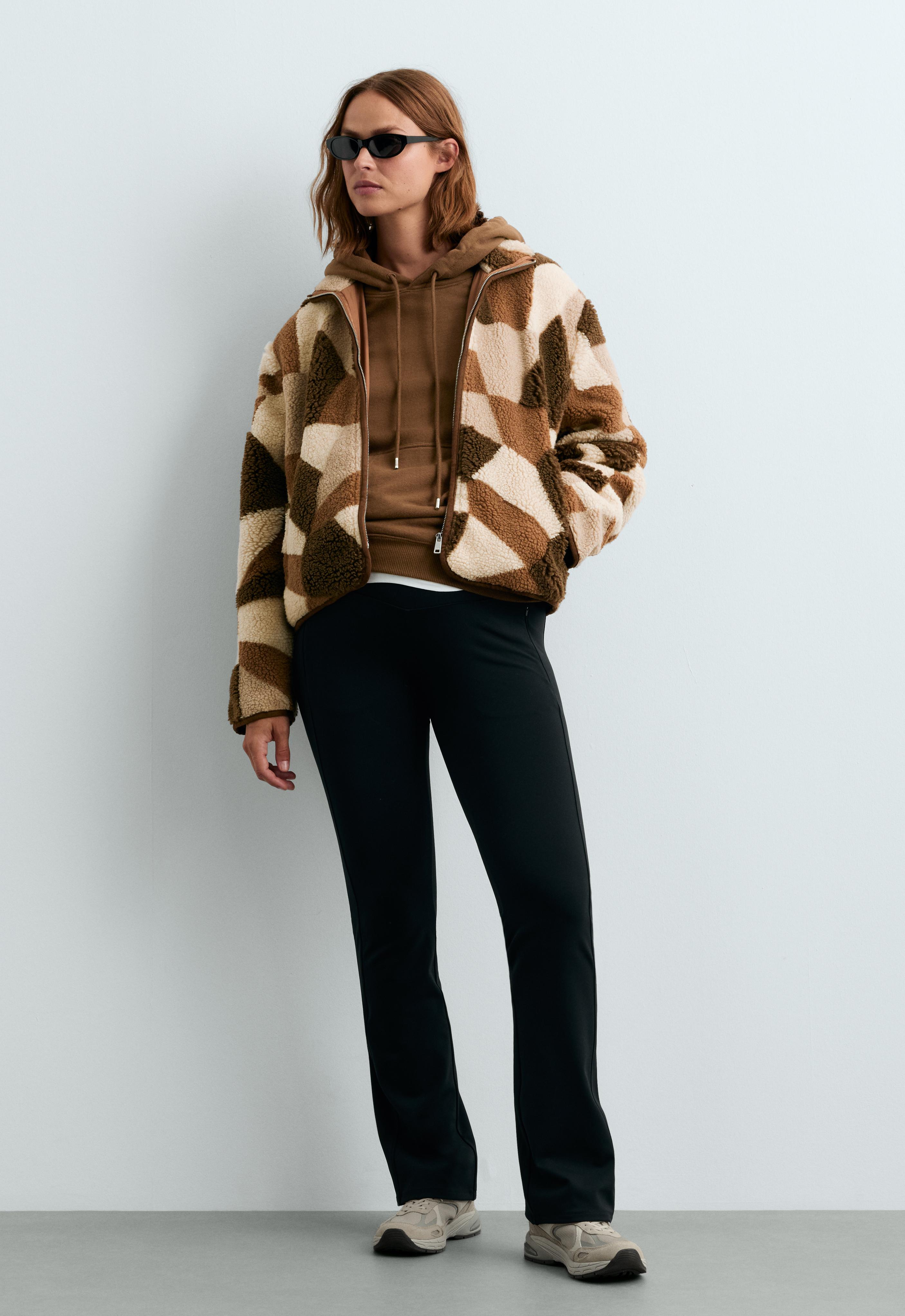 Pantalón flare Warm premamá cremalleras | OYSHO España