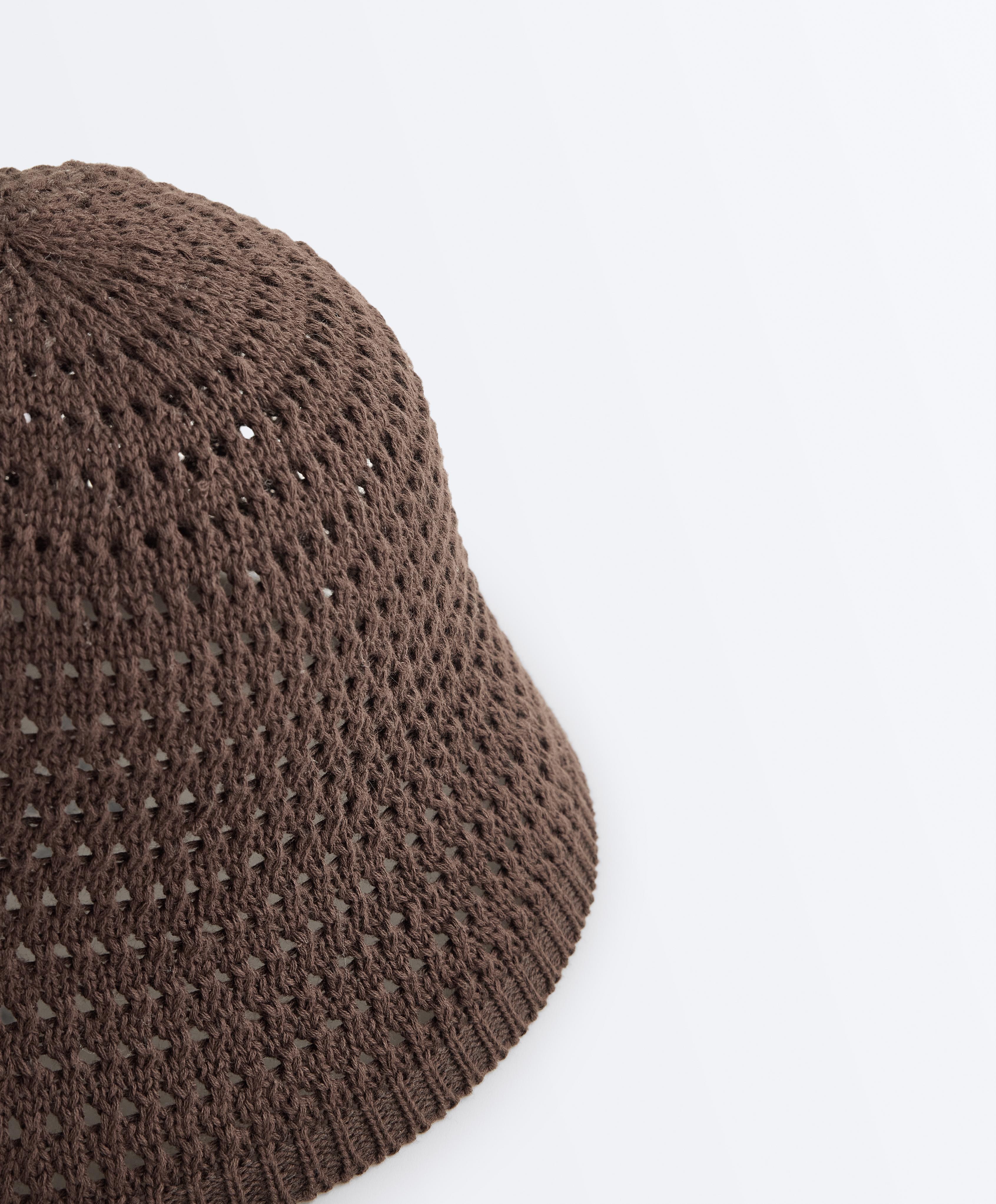 100% cotton crochet bucket hat — BROWN