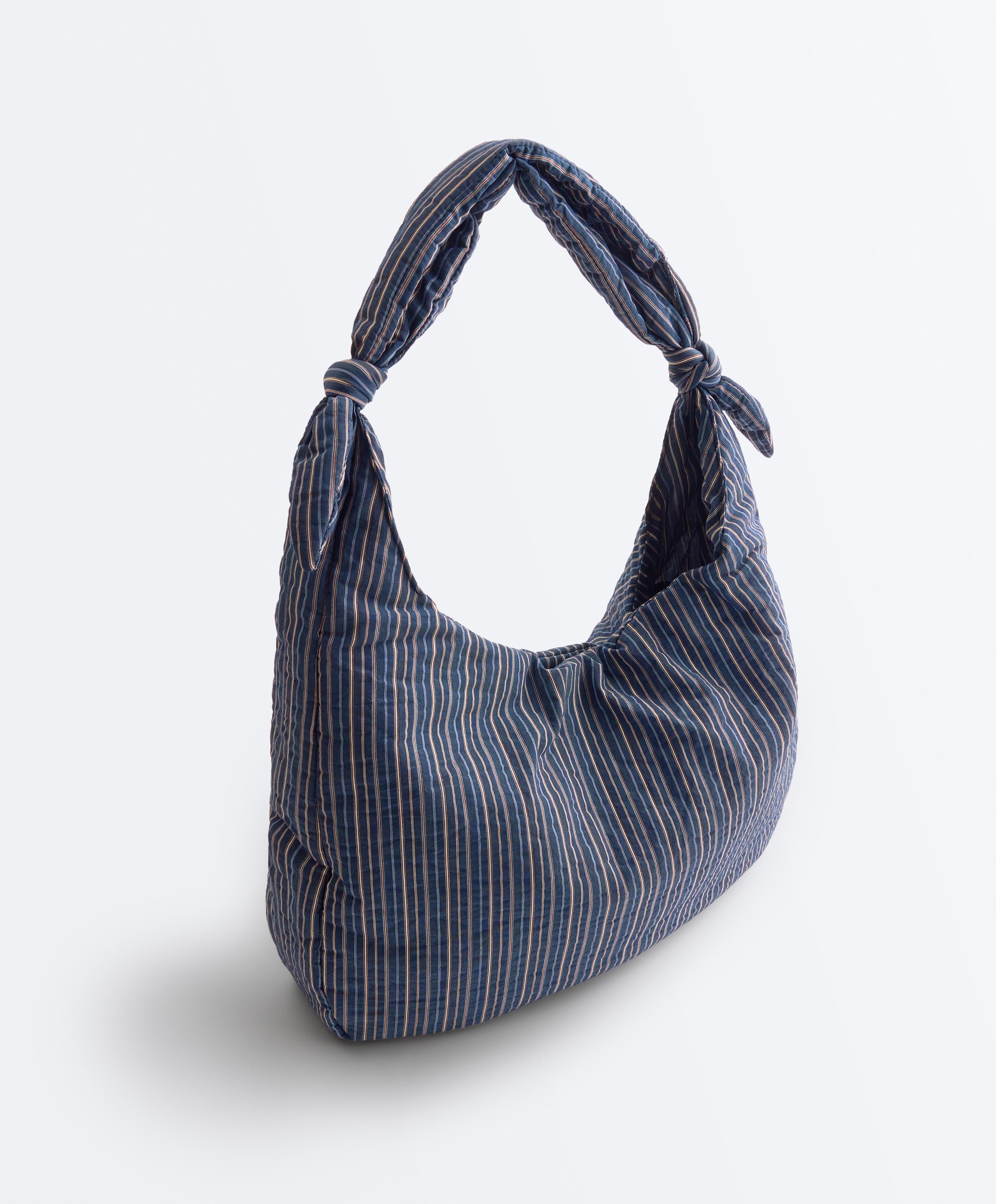 Bolsa estampado rayas con nudo