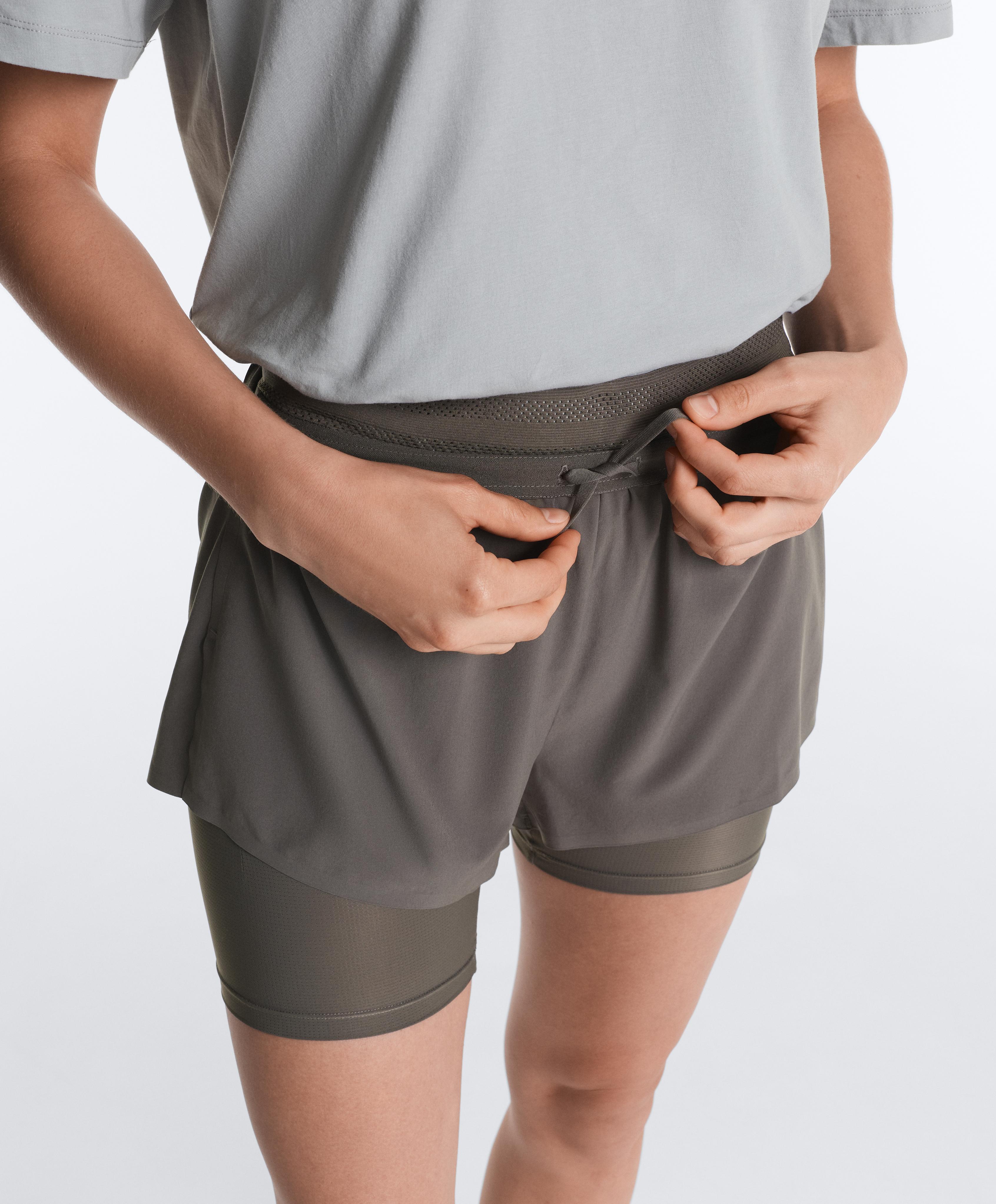 Mid rise 2-in-1 technical shorts — CHARCOAL GREY
