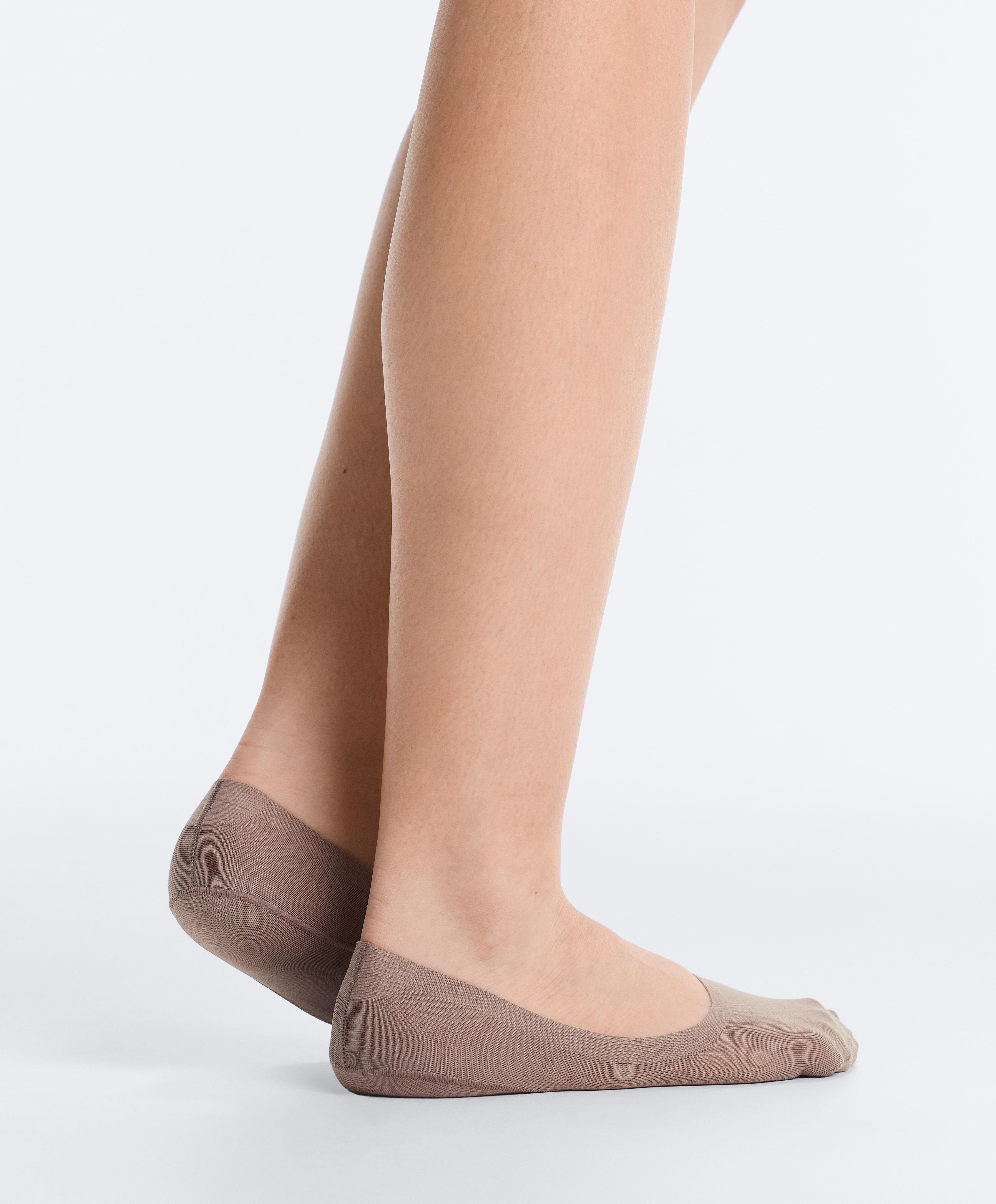 2 pairs of medium cut ribbed cotton blend invisible socks — MOCHA