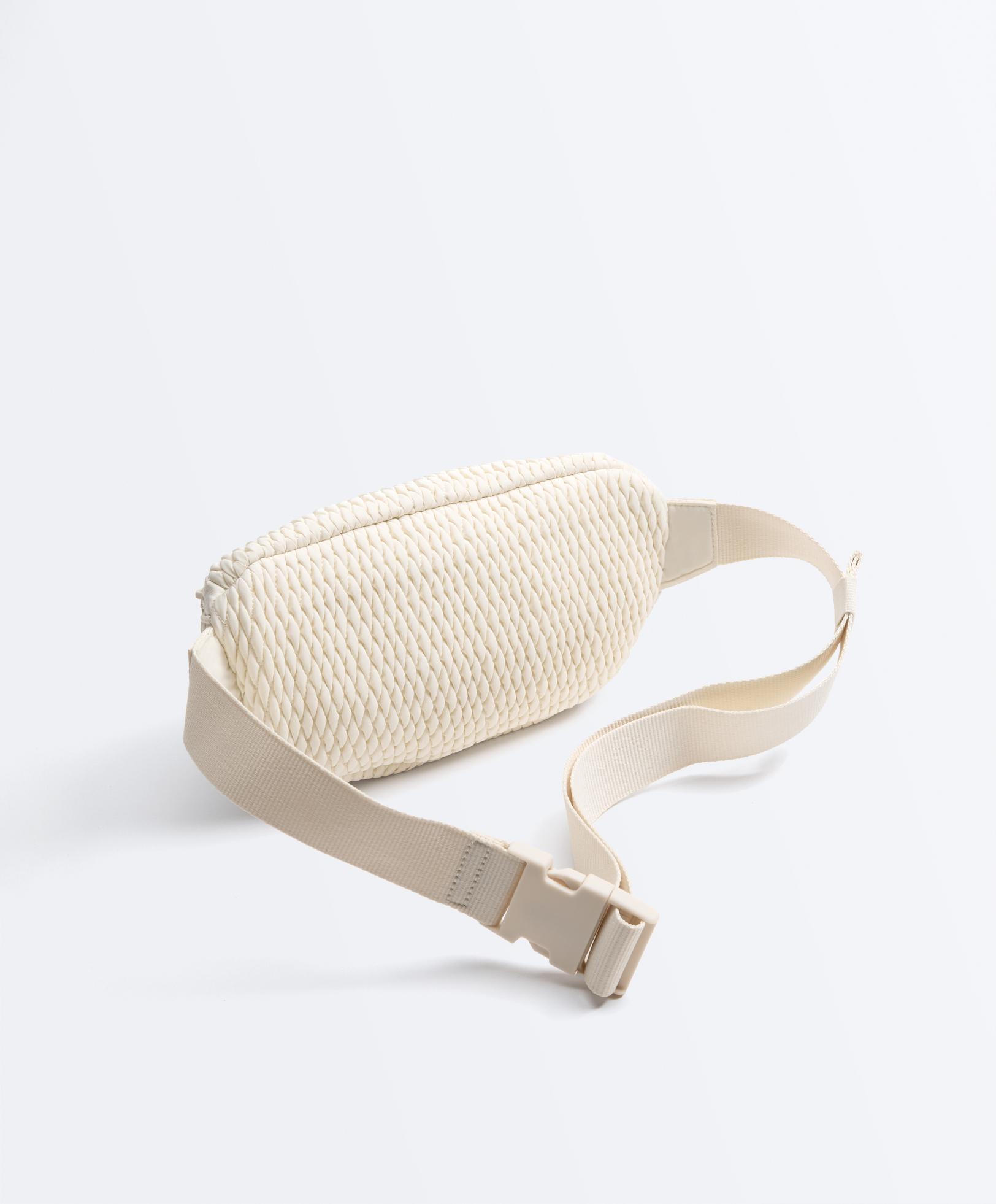 Padded belt bag — CREAM