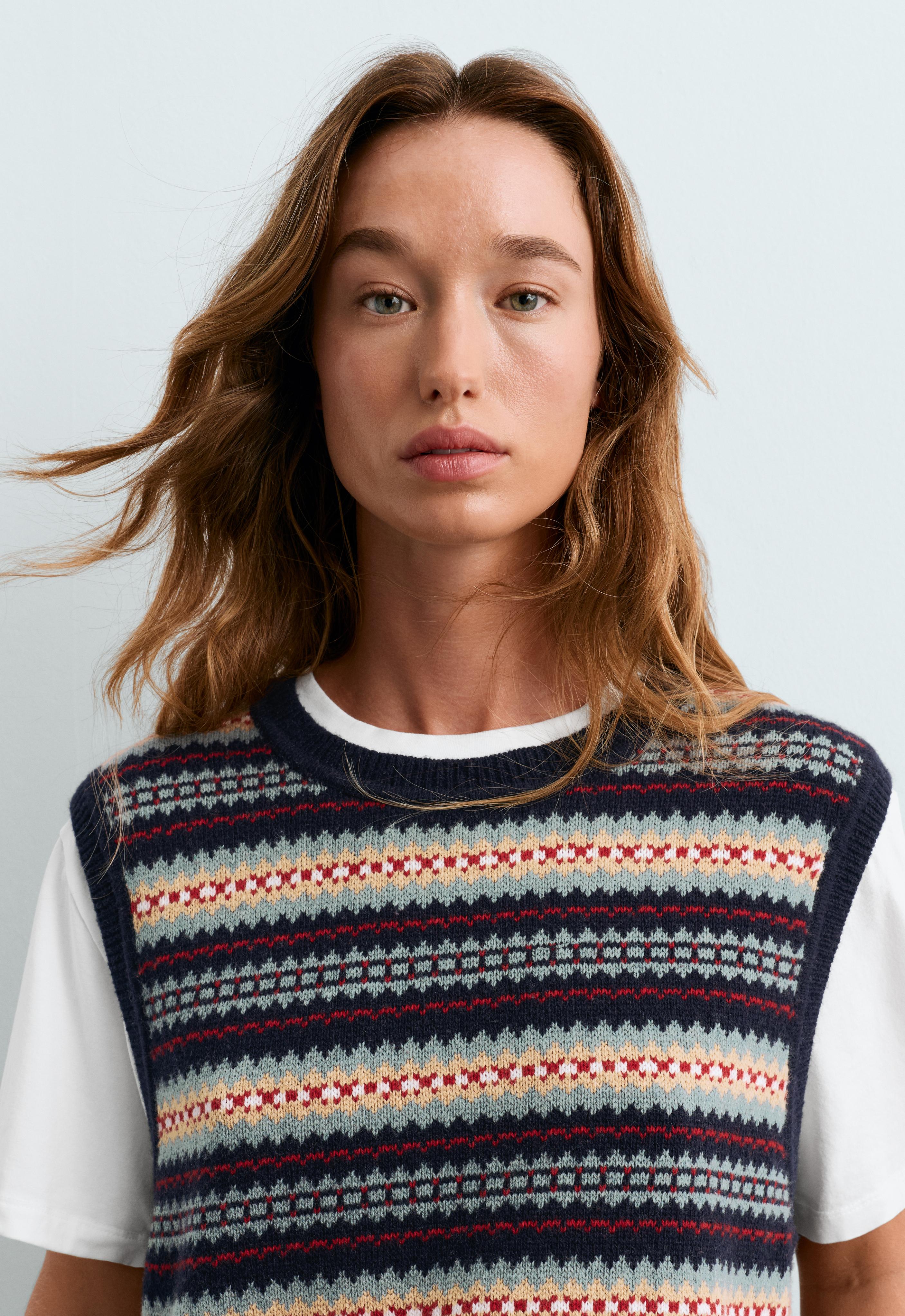10% wool jacquard knit vest 10% wool jacquard knit vest