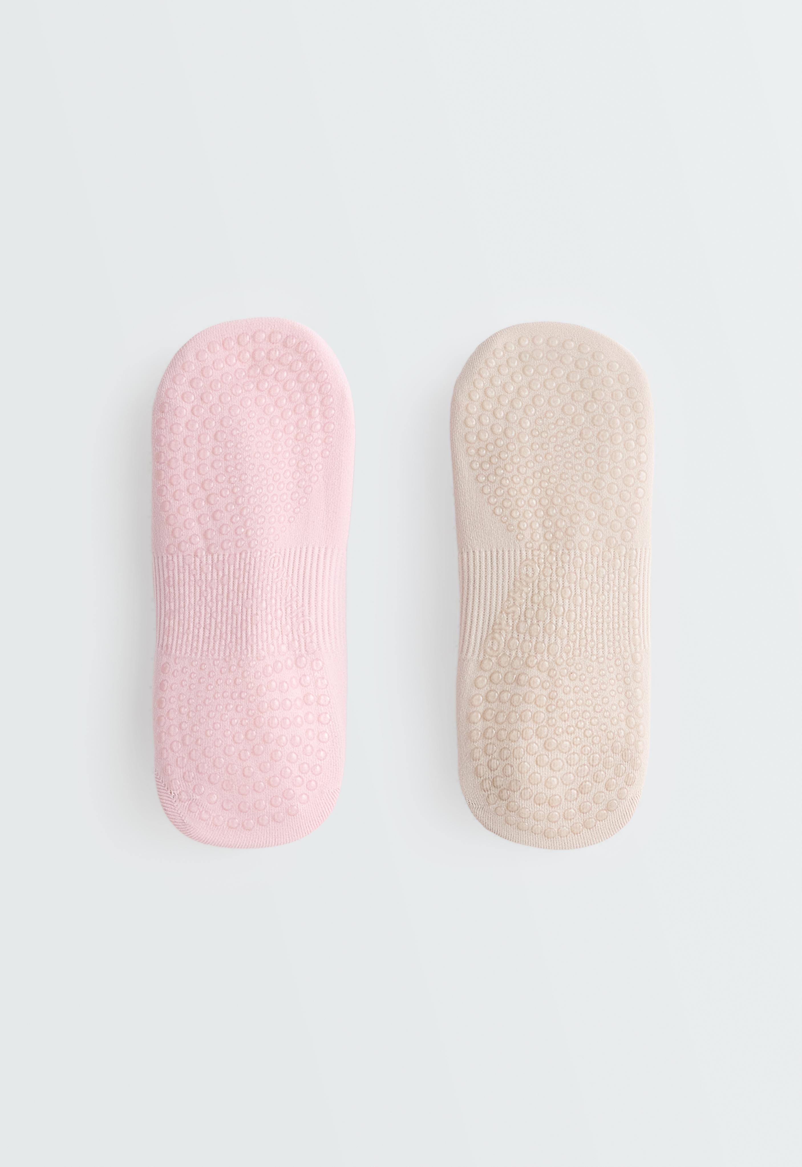 2 pairs of polyamide blend invisible yoga and Pilates socks with double straps — PALE PINK