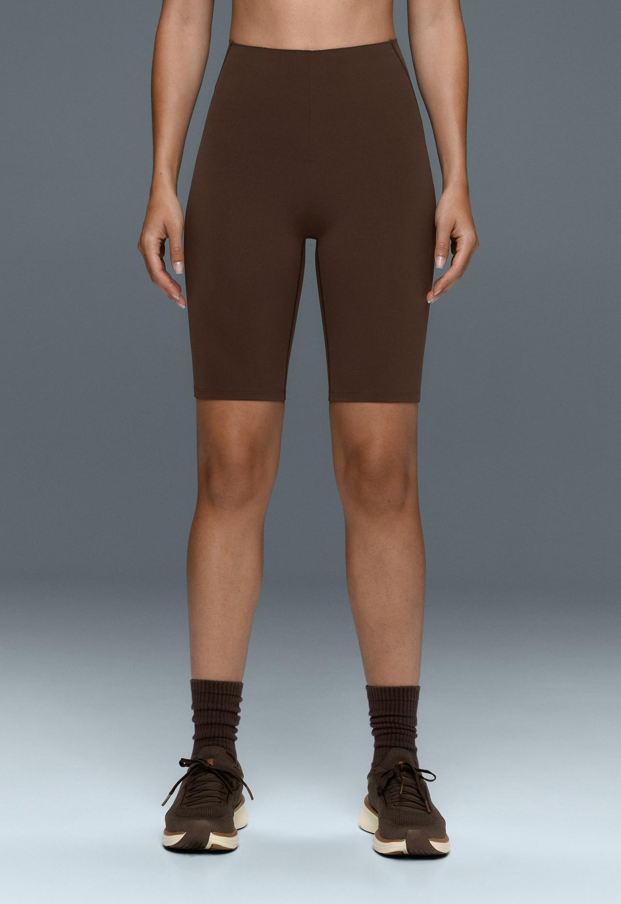 High rise compressive core control 25cm biker leggings — DARK REDDISH‑BROWN