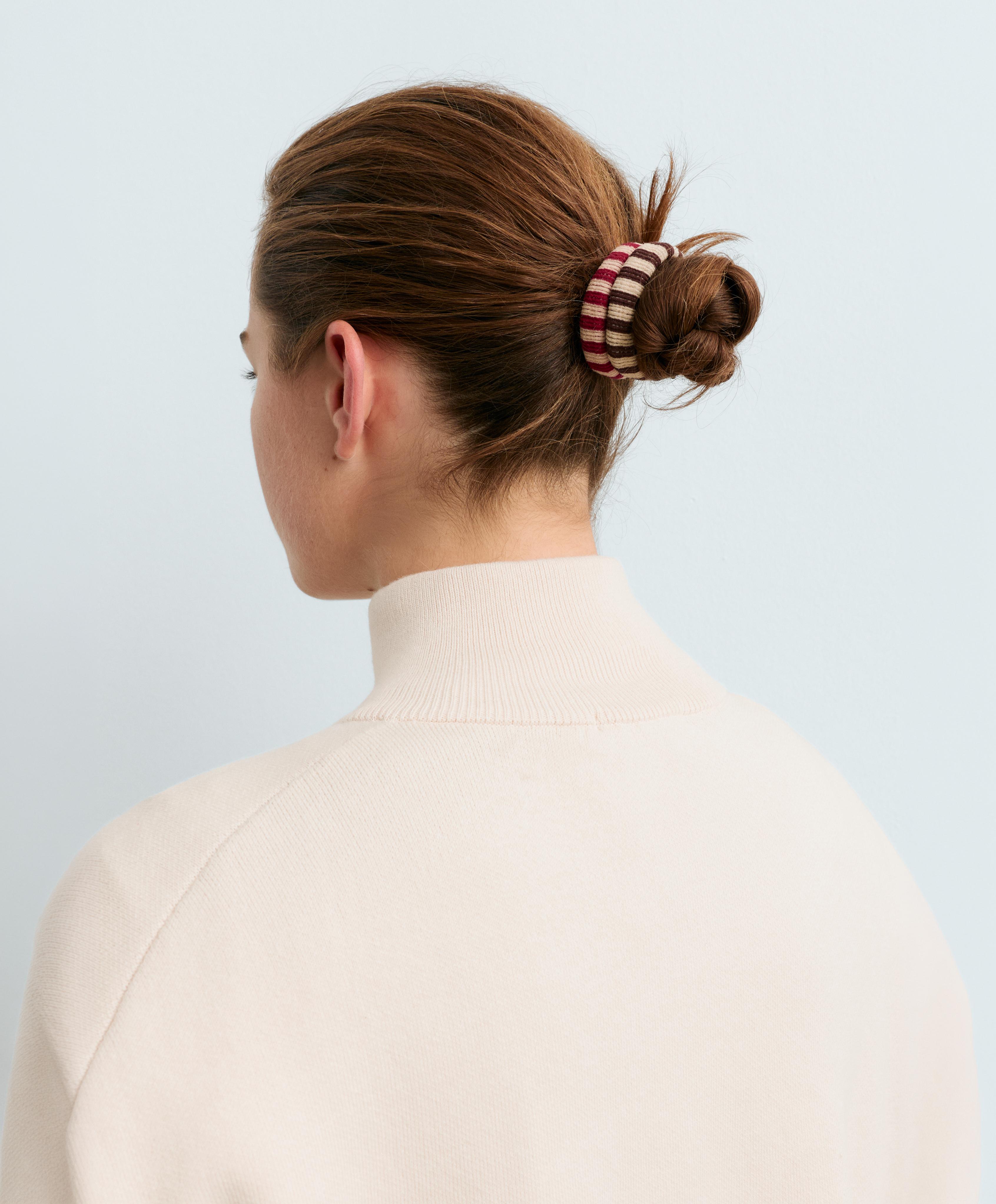 4 wide striped hair scrunchies — BURGUNDY