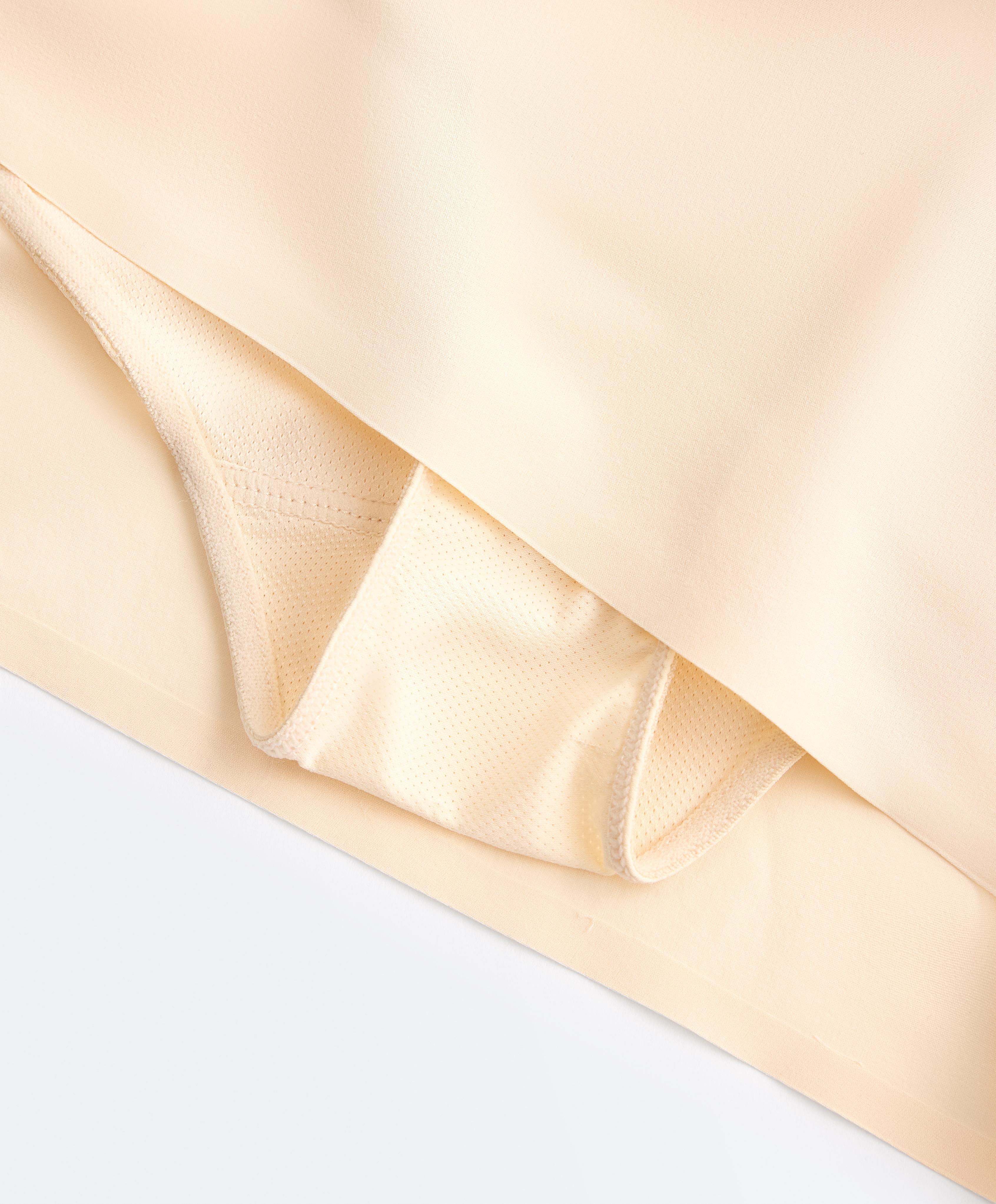 High-rise seamless technical shorts — VANILLA