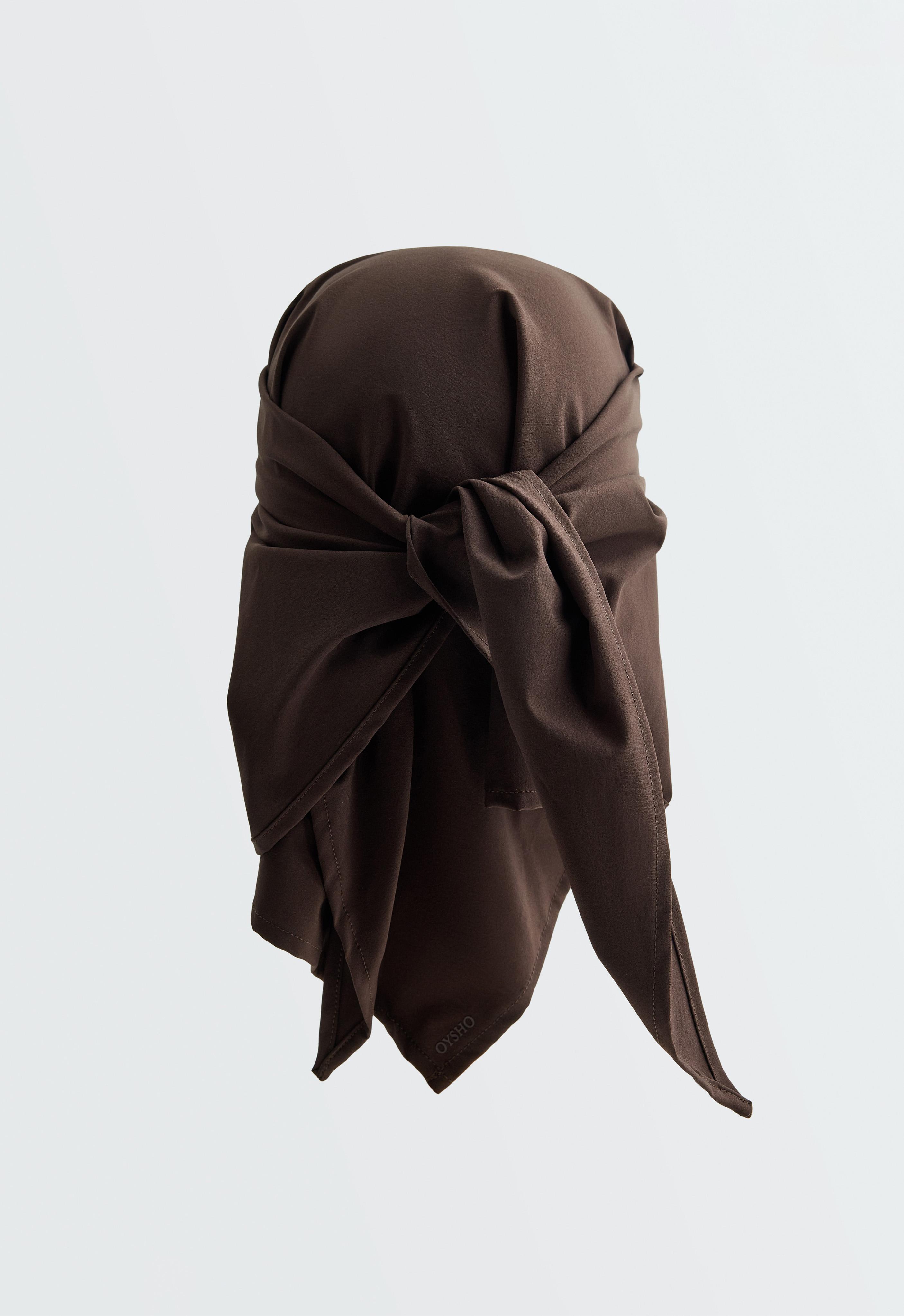 Lightweight knotted visor