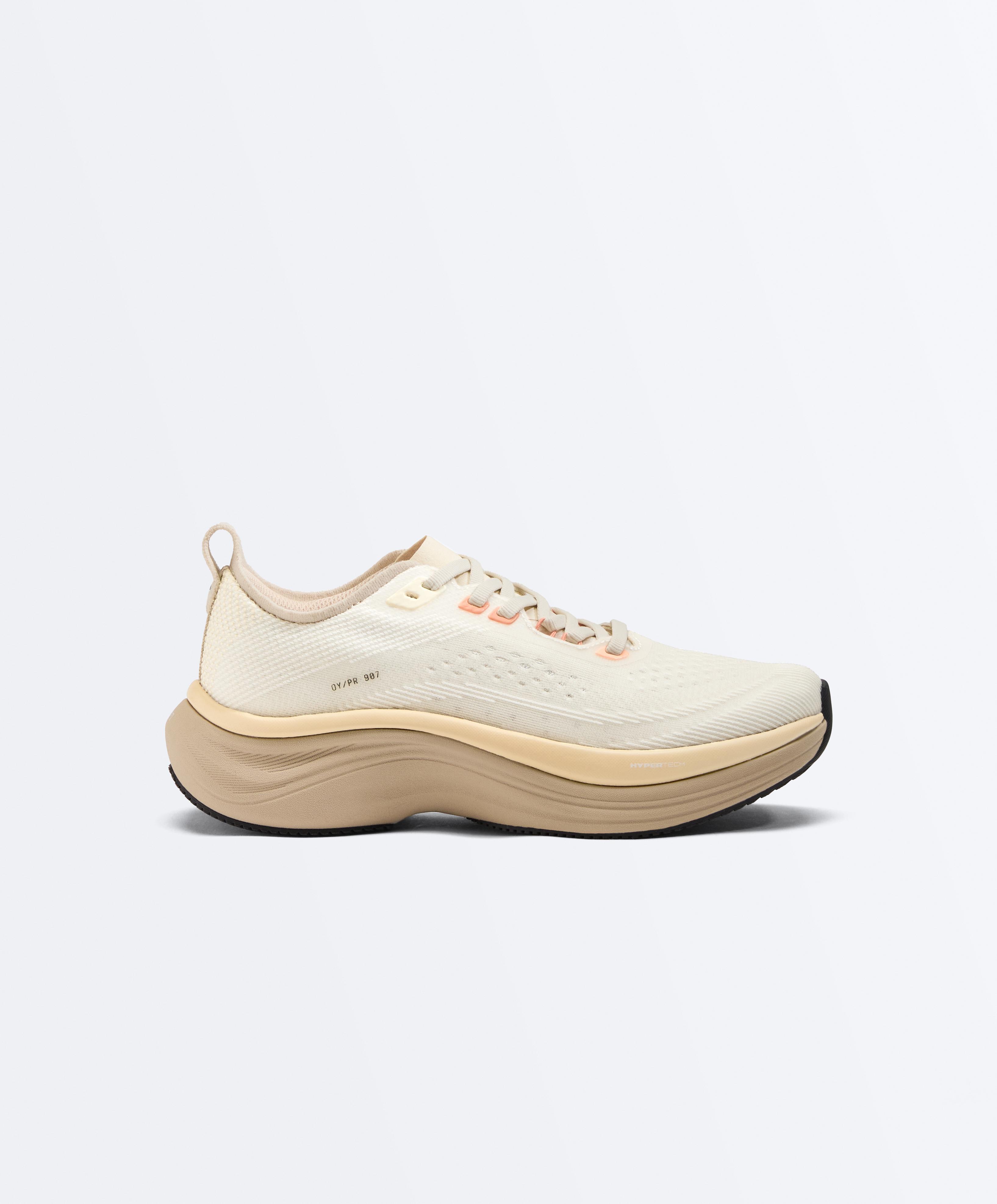 OY/PR 907 Running Trainers — PEACH