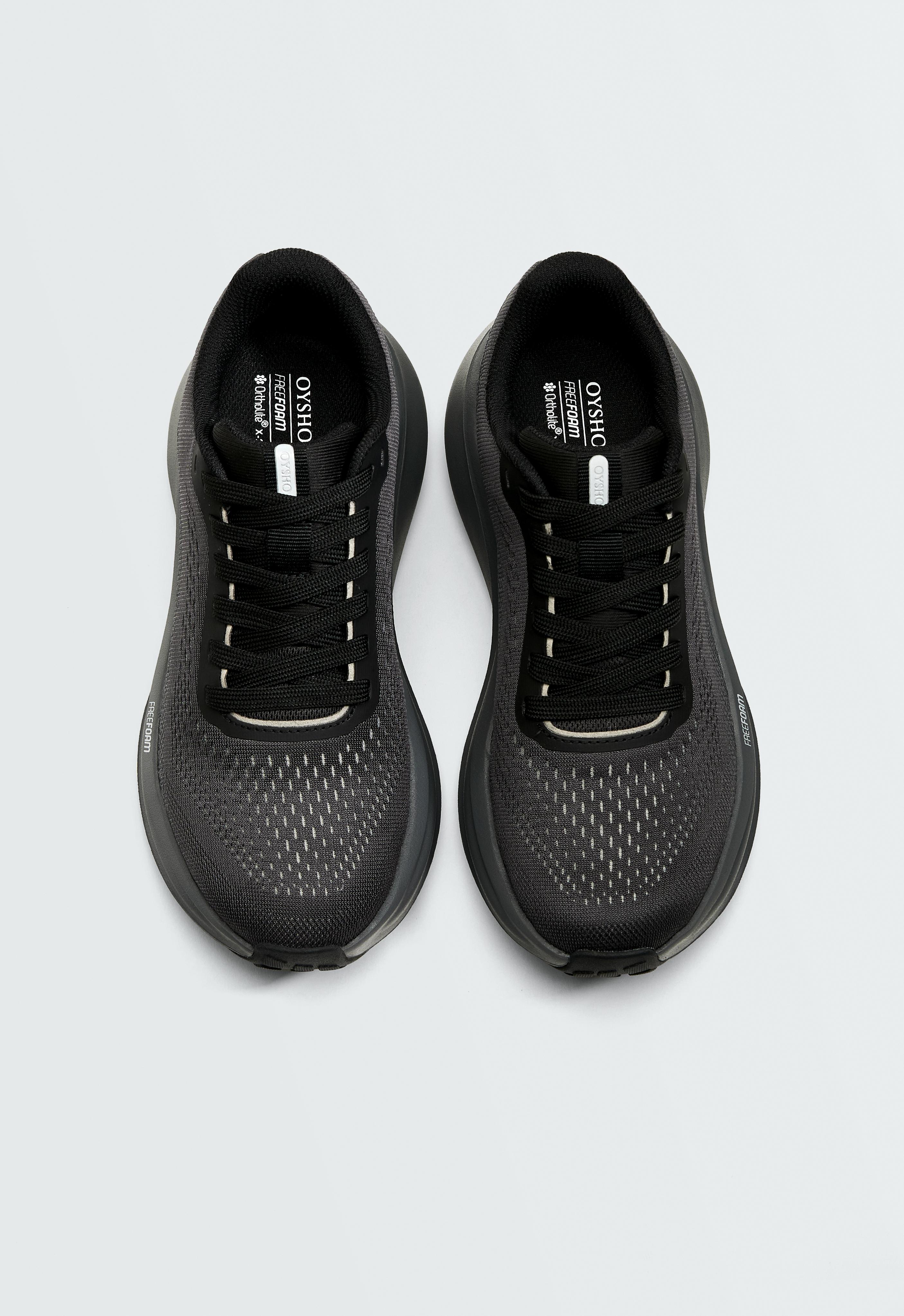 OY/ER 835 Running trainers — BLACK