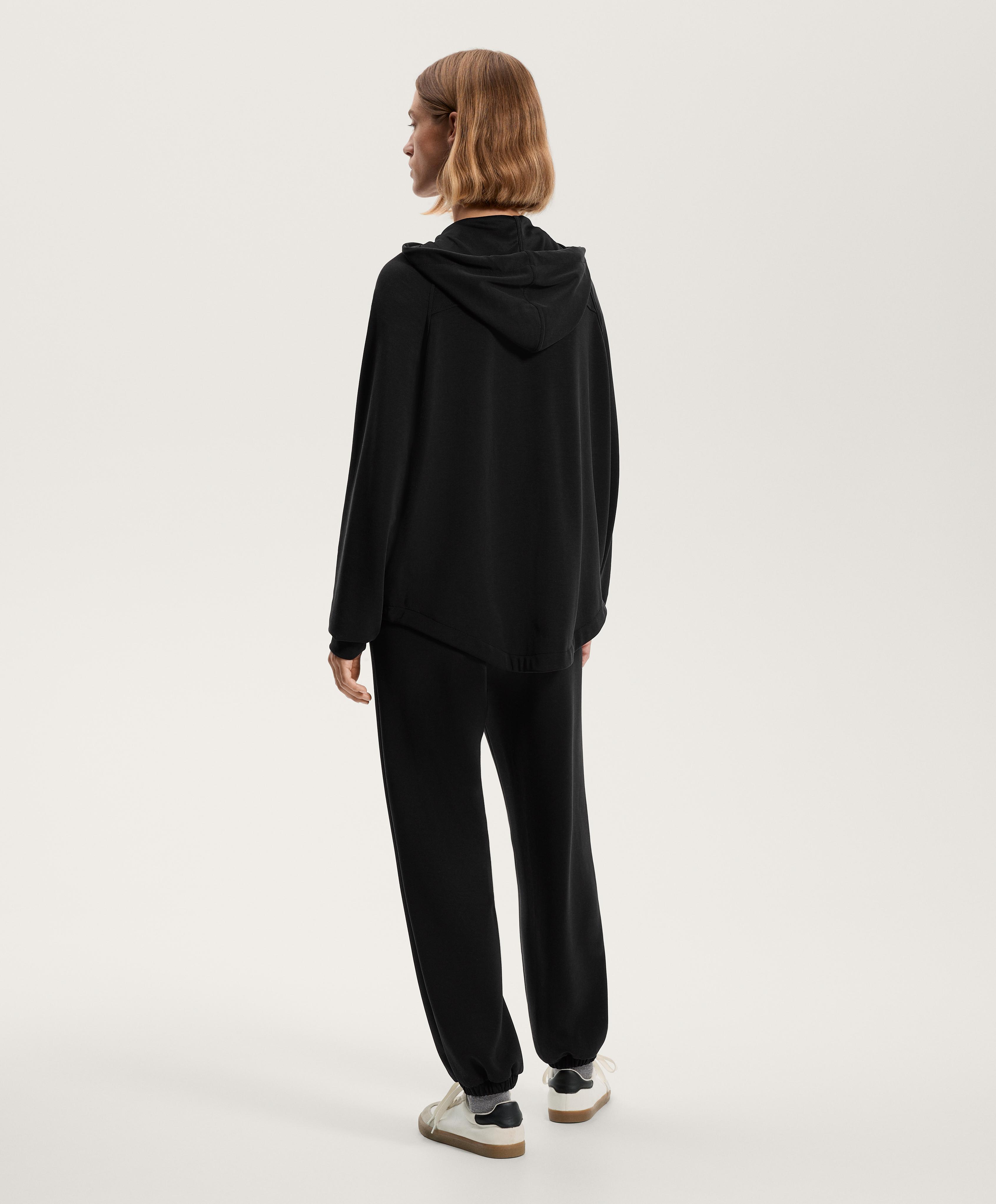 Total look jogger avec modal noir