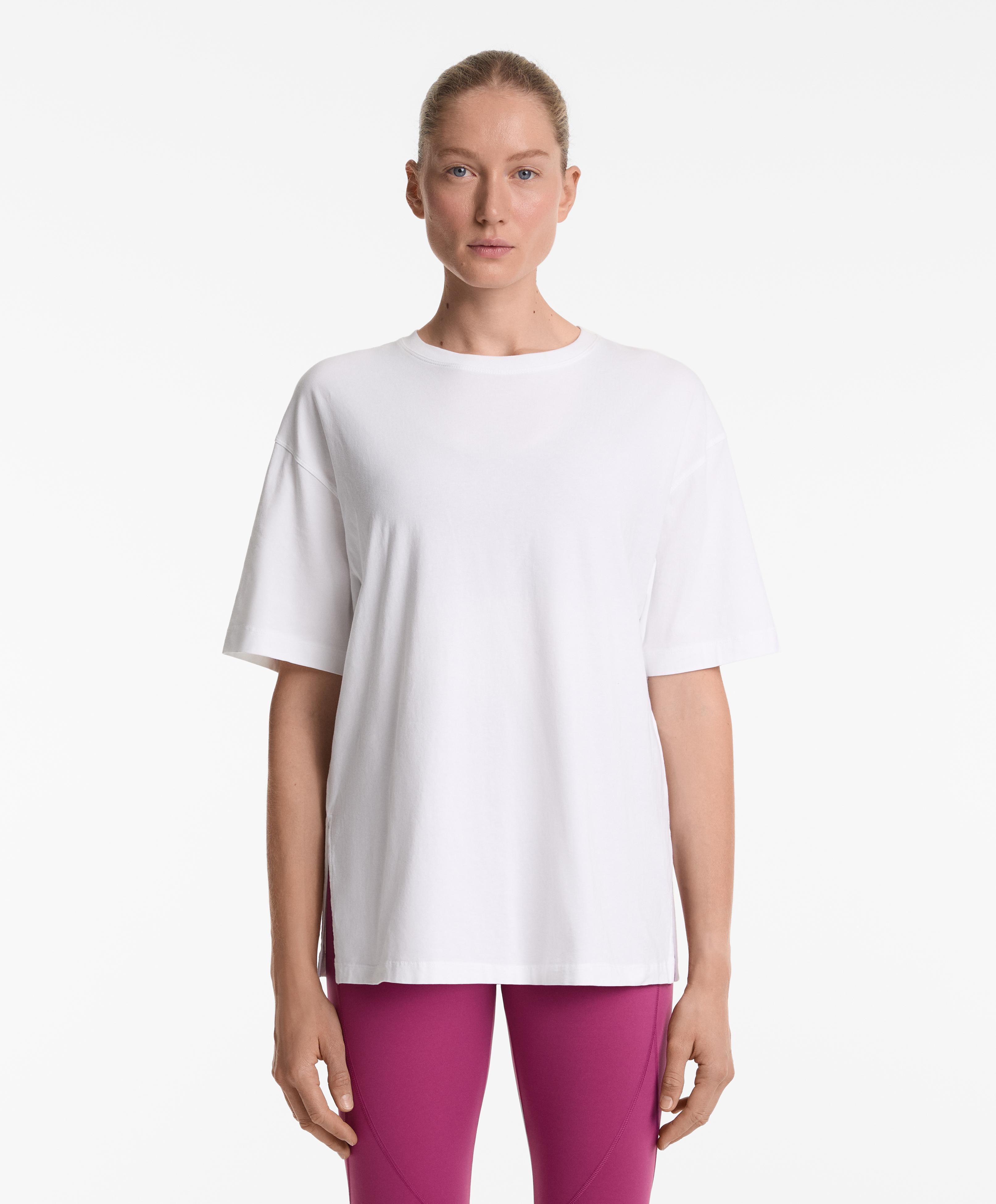 Short sleeve cotton blend T-shirt