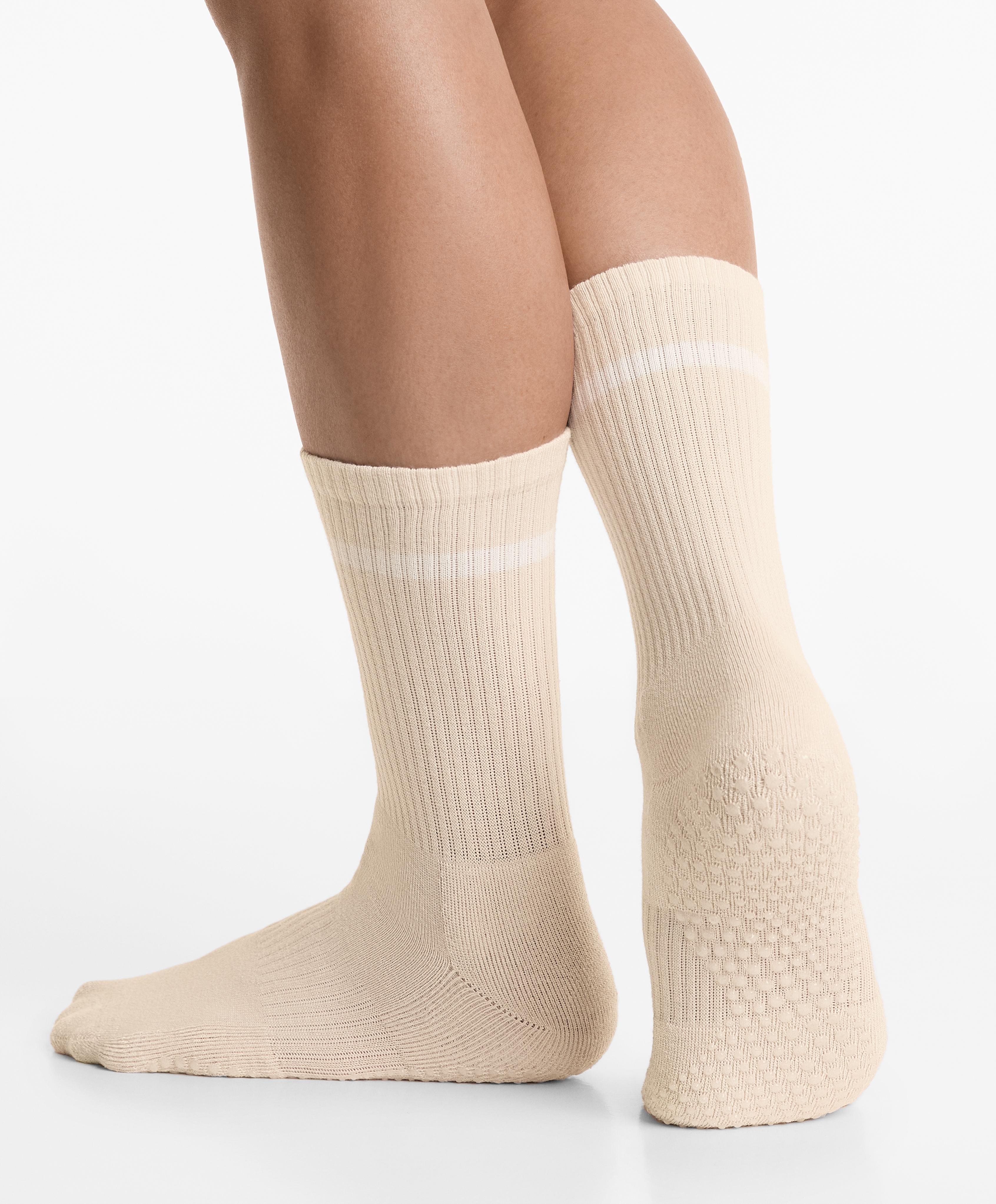 2 pairs of classic yoga and Pilates cotton blend socks — TAN MELANGE