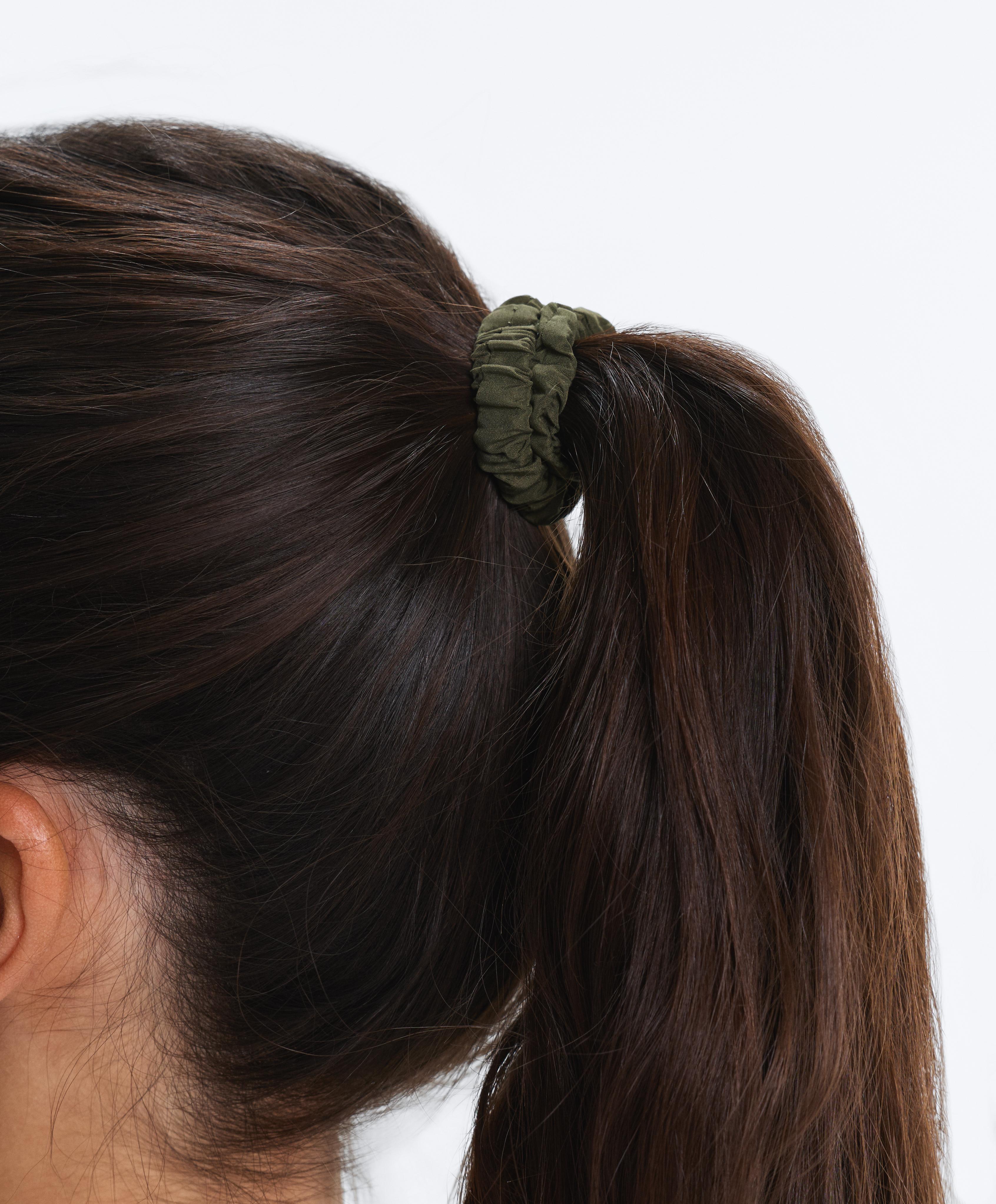 5 twist effect scrunchies — BURNT ORANGE