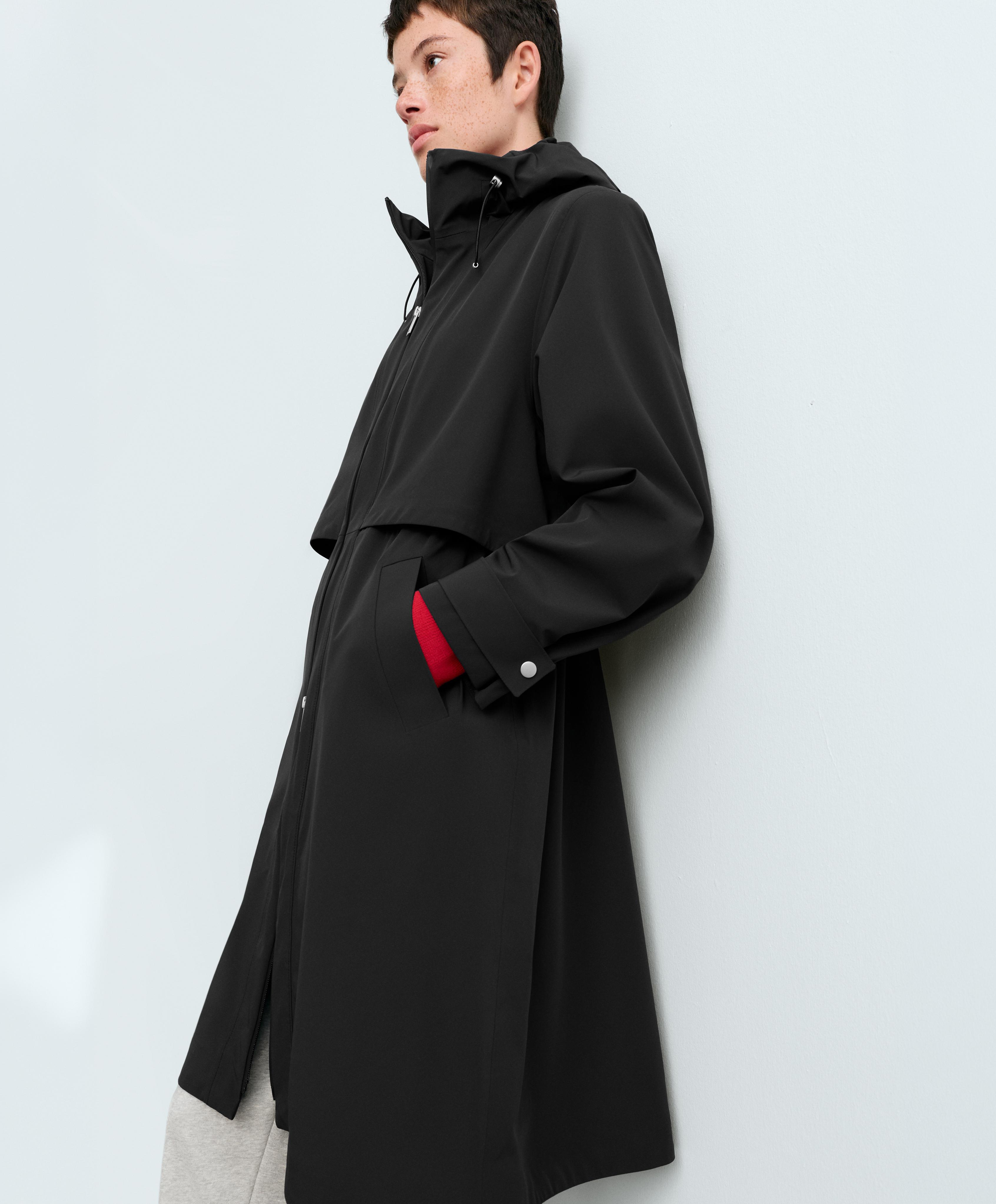 Extra lightweight long 10k waterproof jacket — BLACK