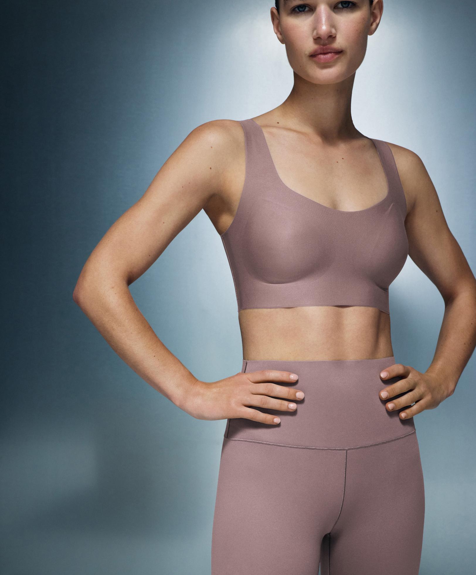 Perfect-adapt medium-support sports bra with cups — GREY-LILAC