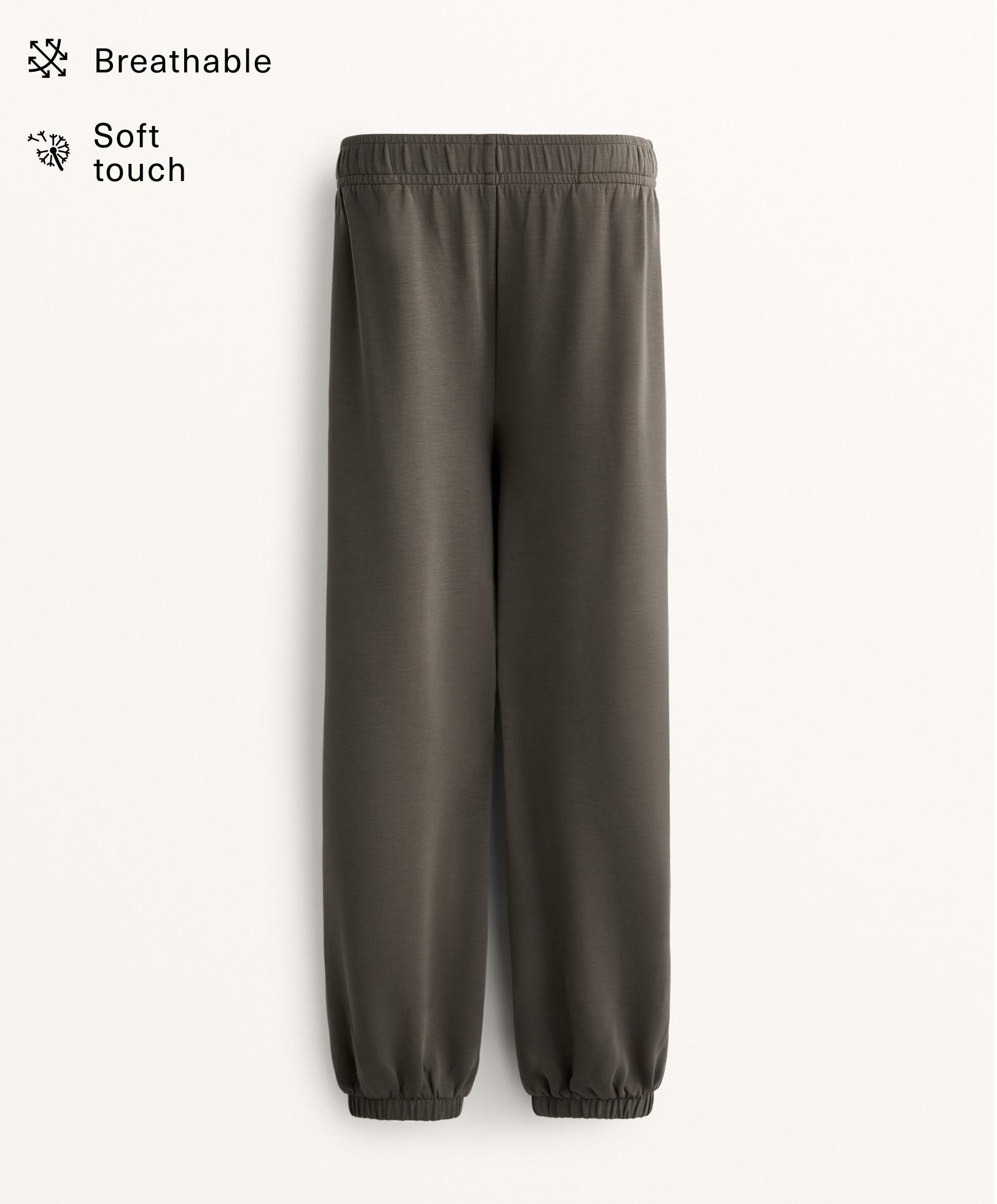 Joggers with modal