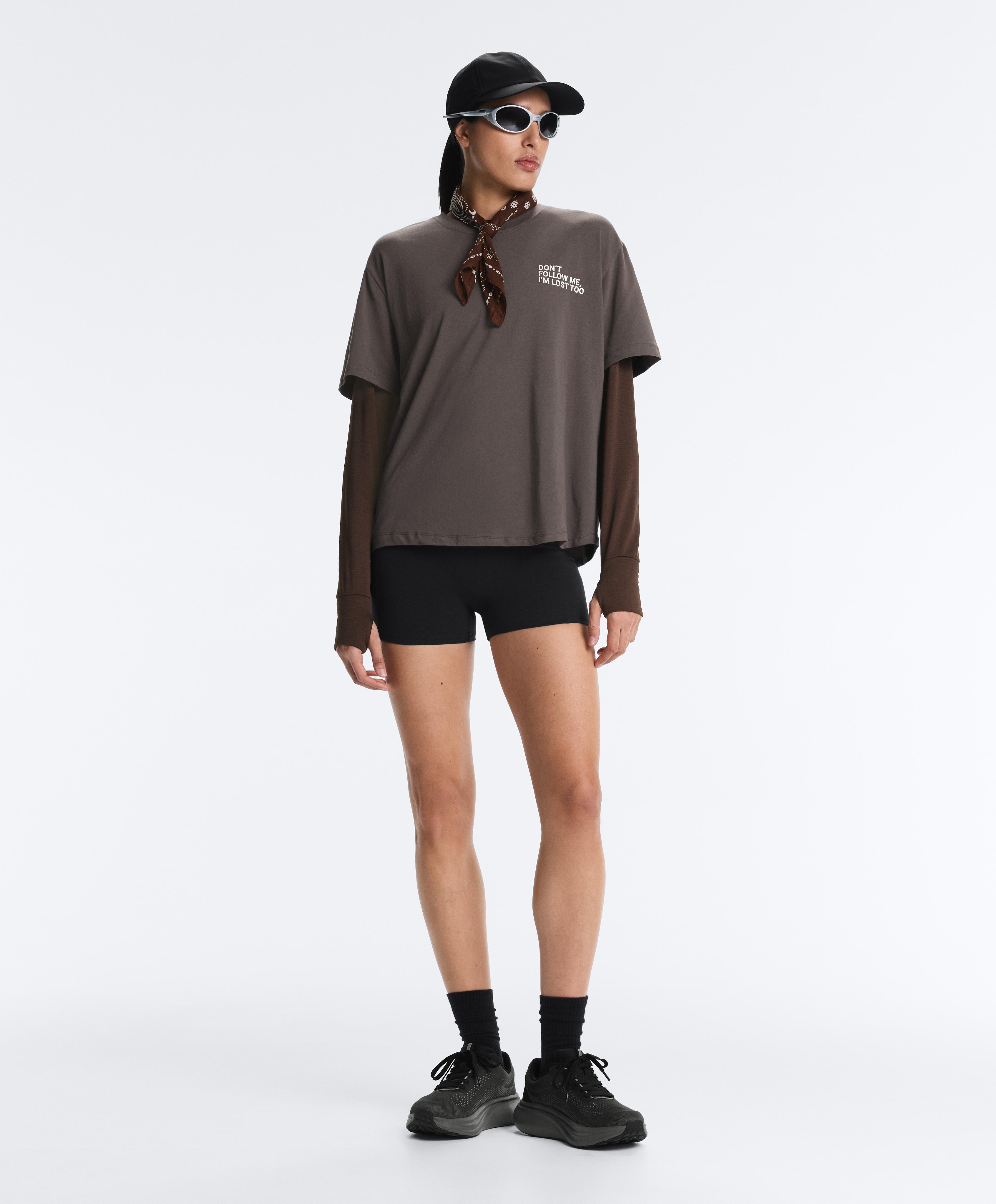 Boxy cotton blend T-shirt with slogan — CHARCOAL