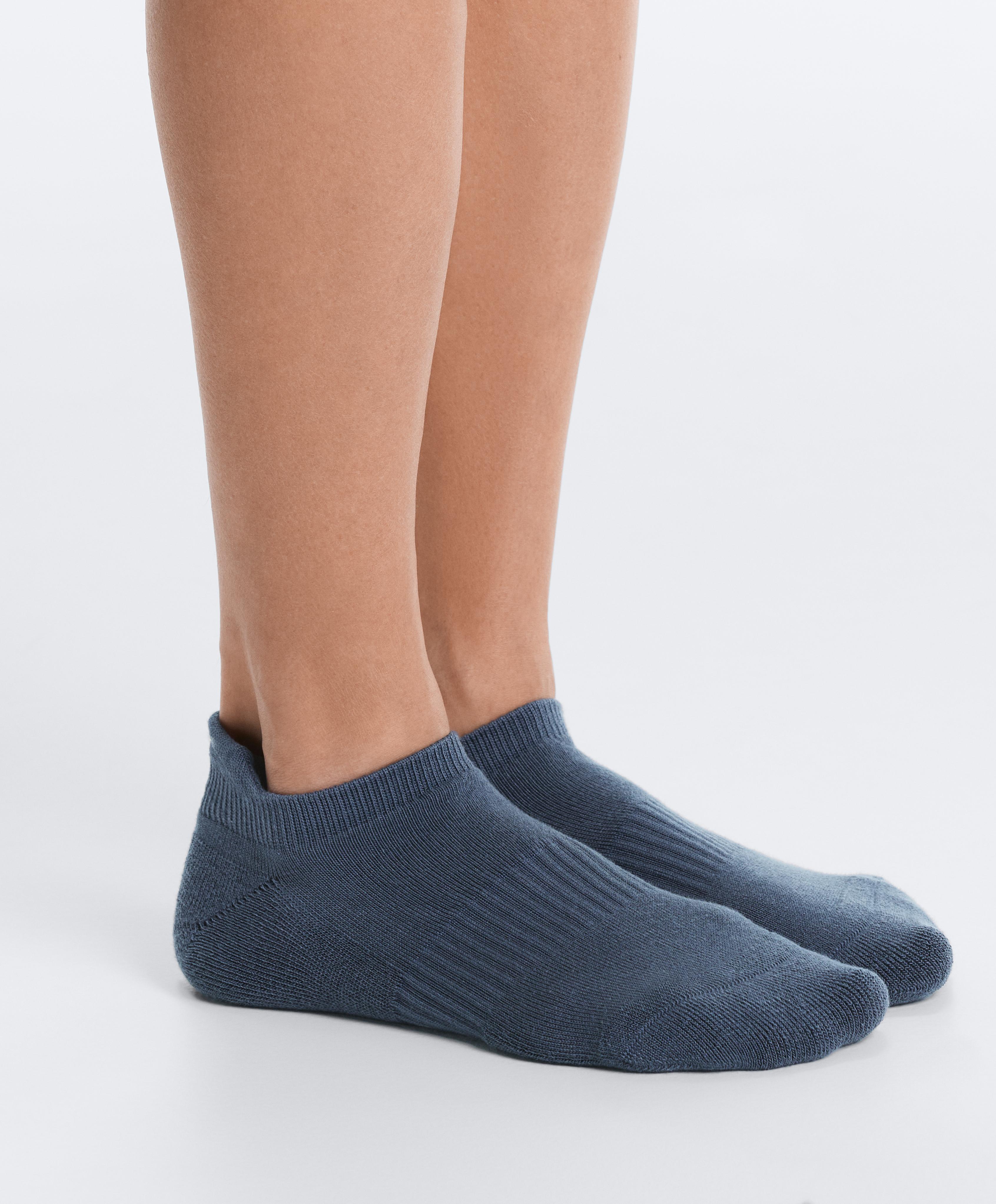 3 pairs of tab cotton blend sneaker socks — PALE PINK