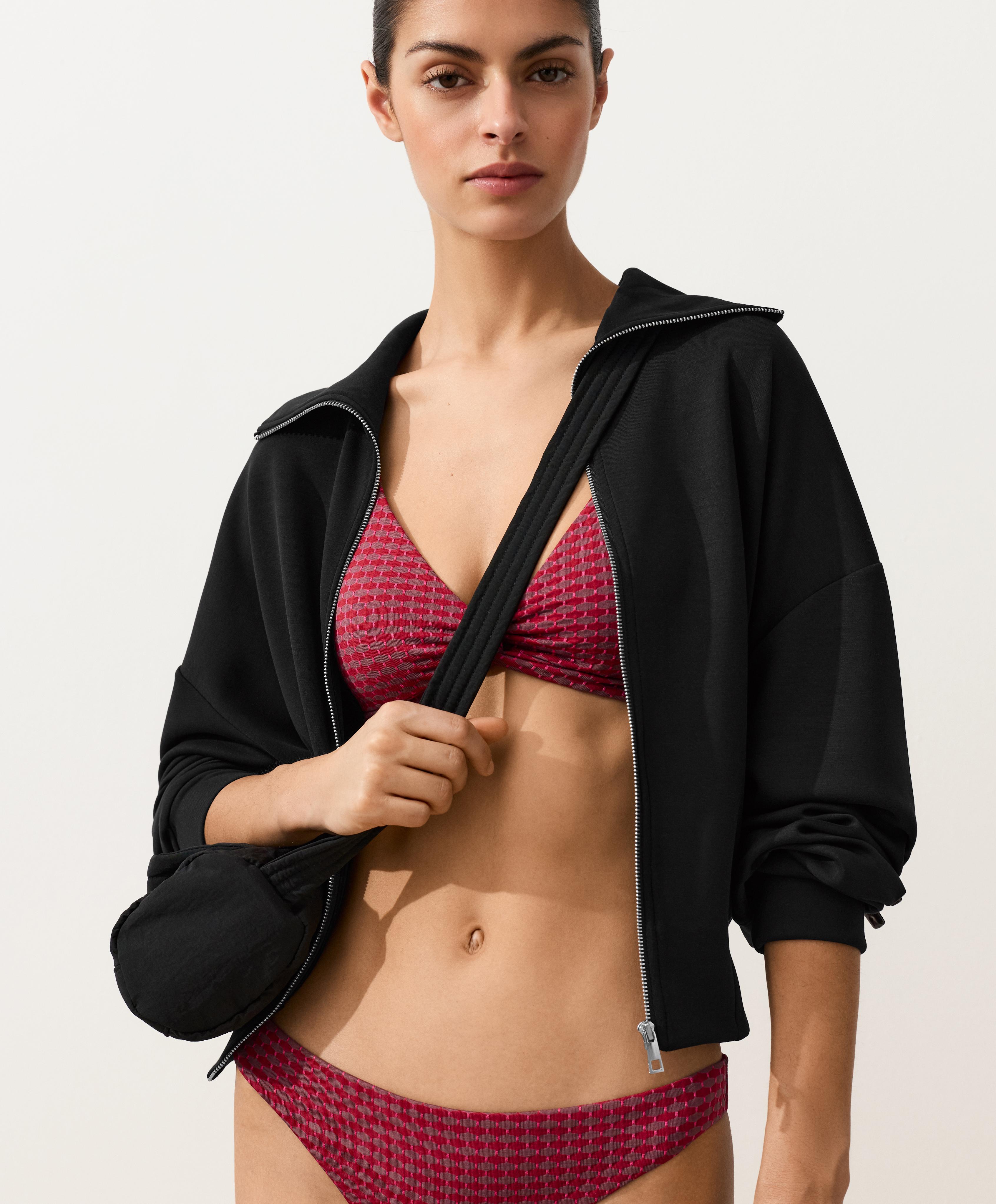 Geometric jacquard halter bikini top — FUCHSIA