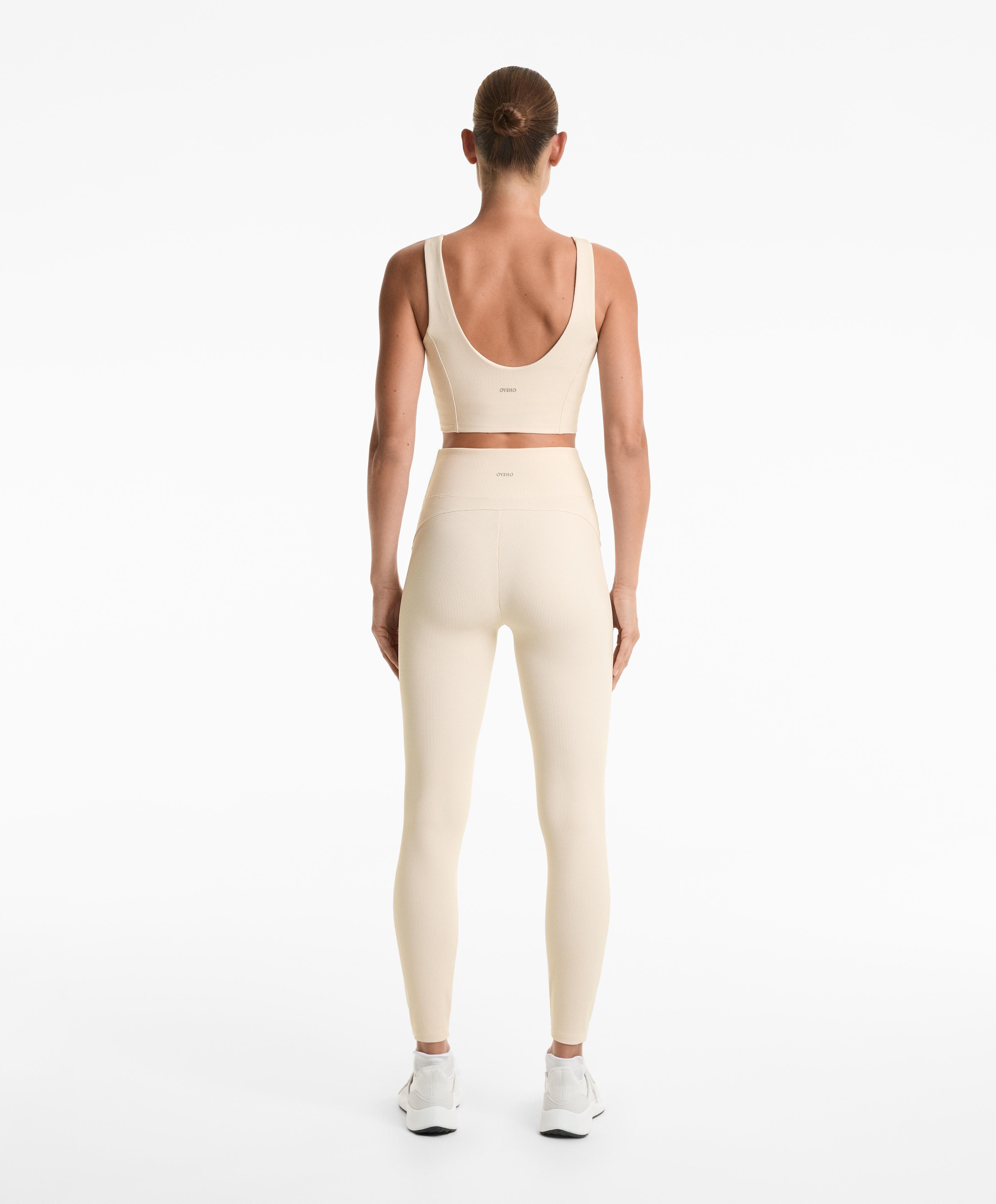 Ecru waffle high-rise total look