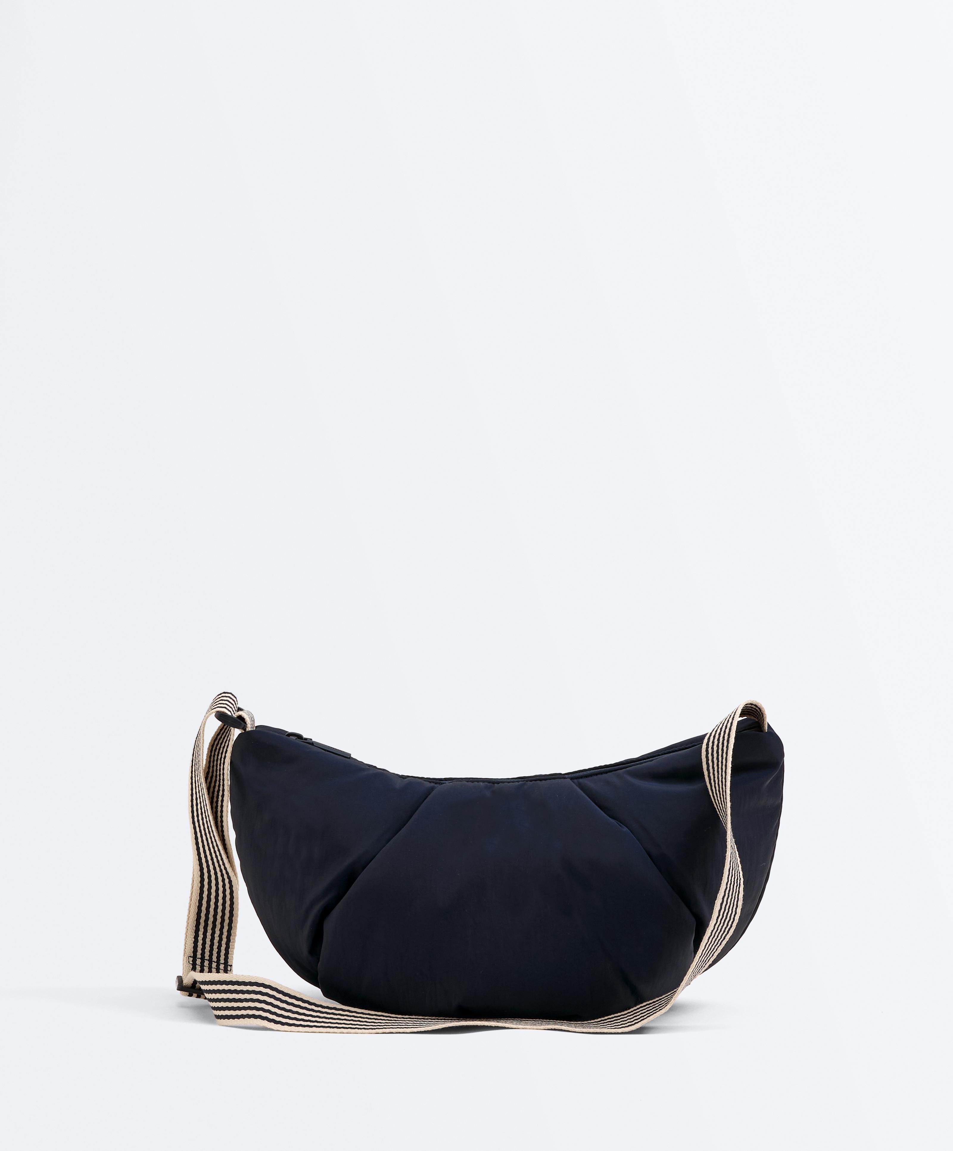 ВАЛИРАНА ЧАНТА ЗА ПРЕКУ РАМО