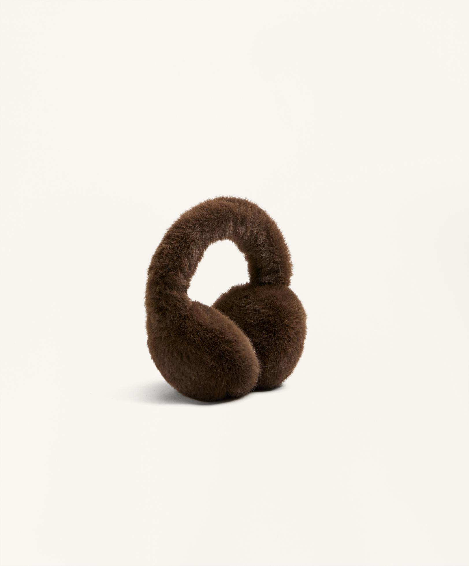 Faux fur style ear muffs Faux fur style ear muffs