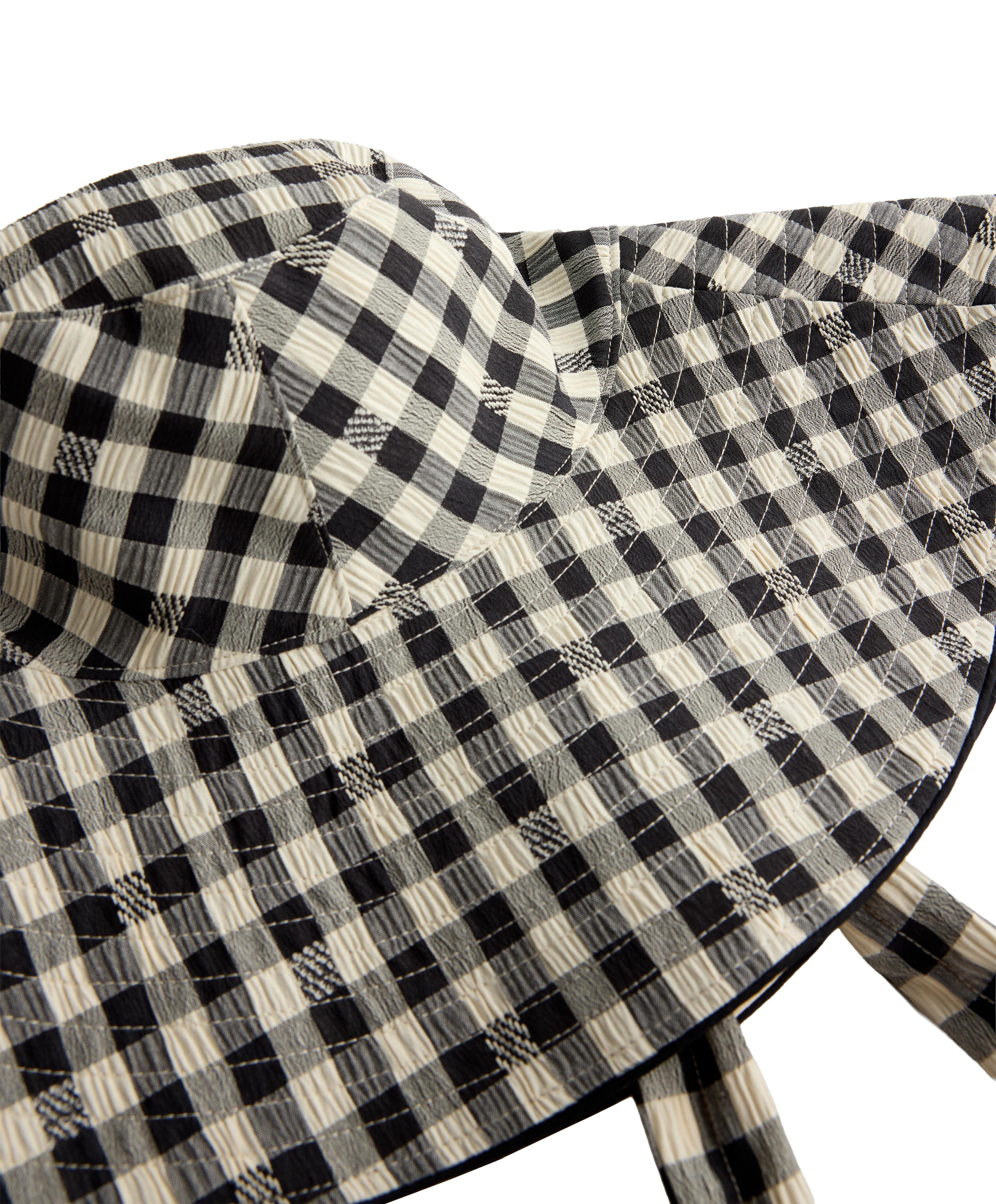 Reversible check bucket hat — BLACK