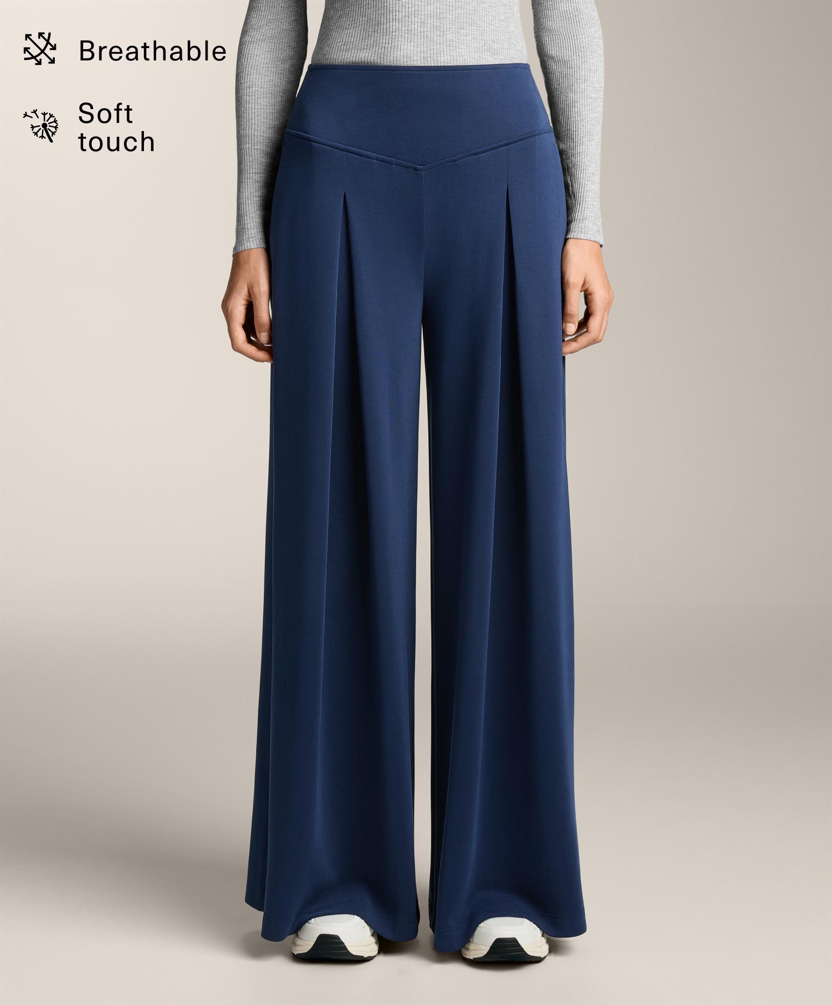 Wide-leg trousers with front pleat and soft-touch modal