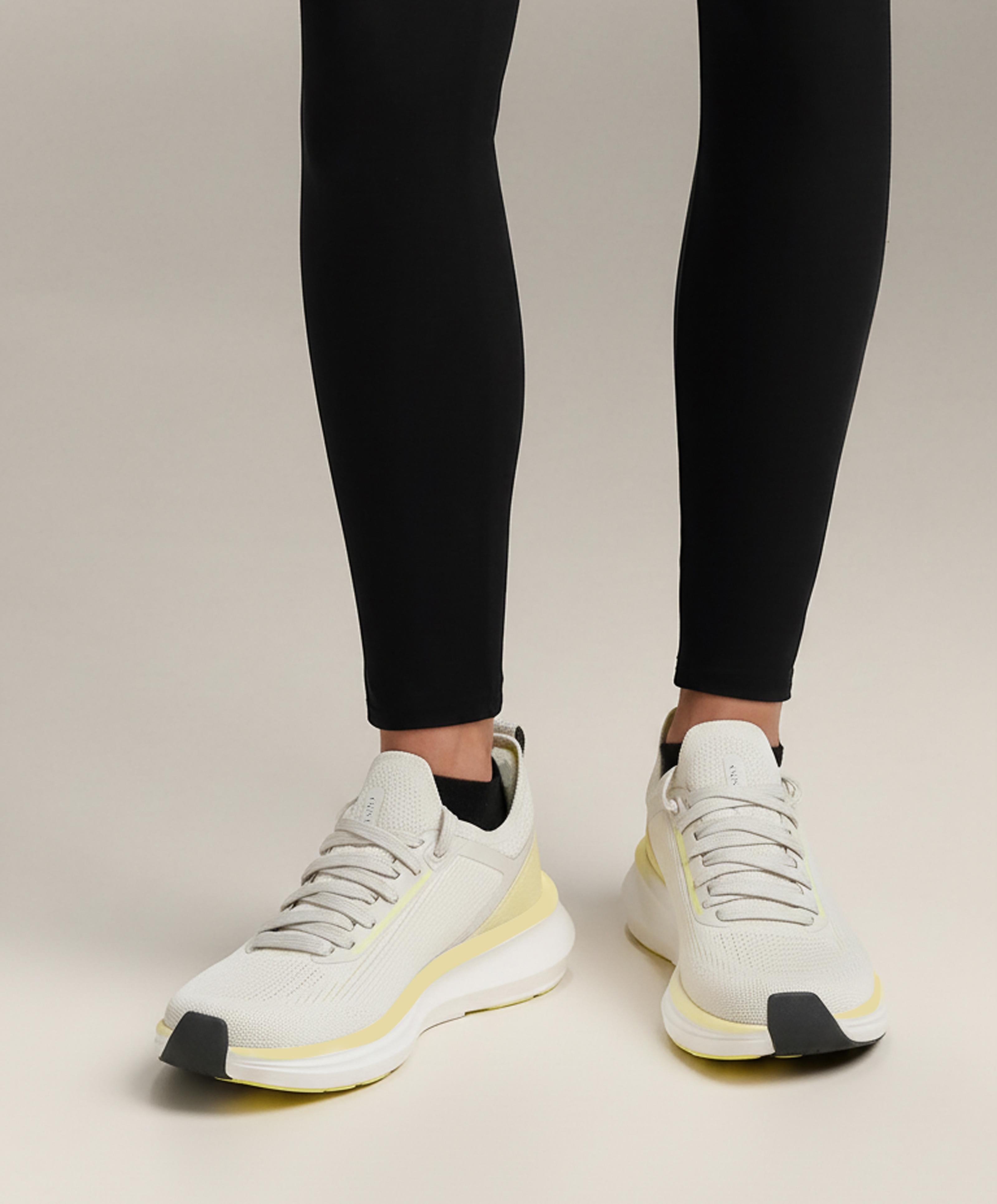 OY/AC 200 Training trainers — YELLOW