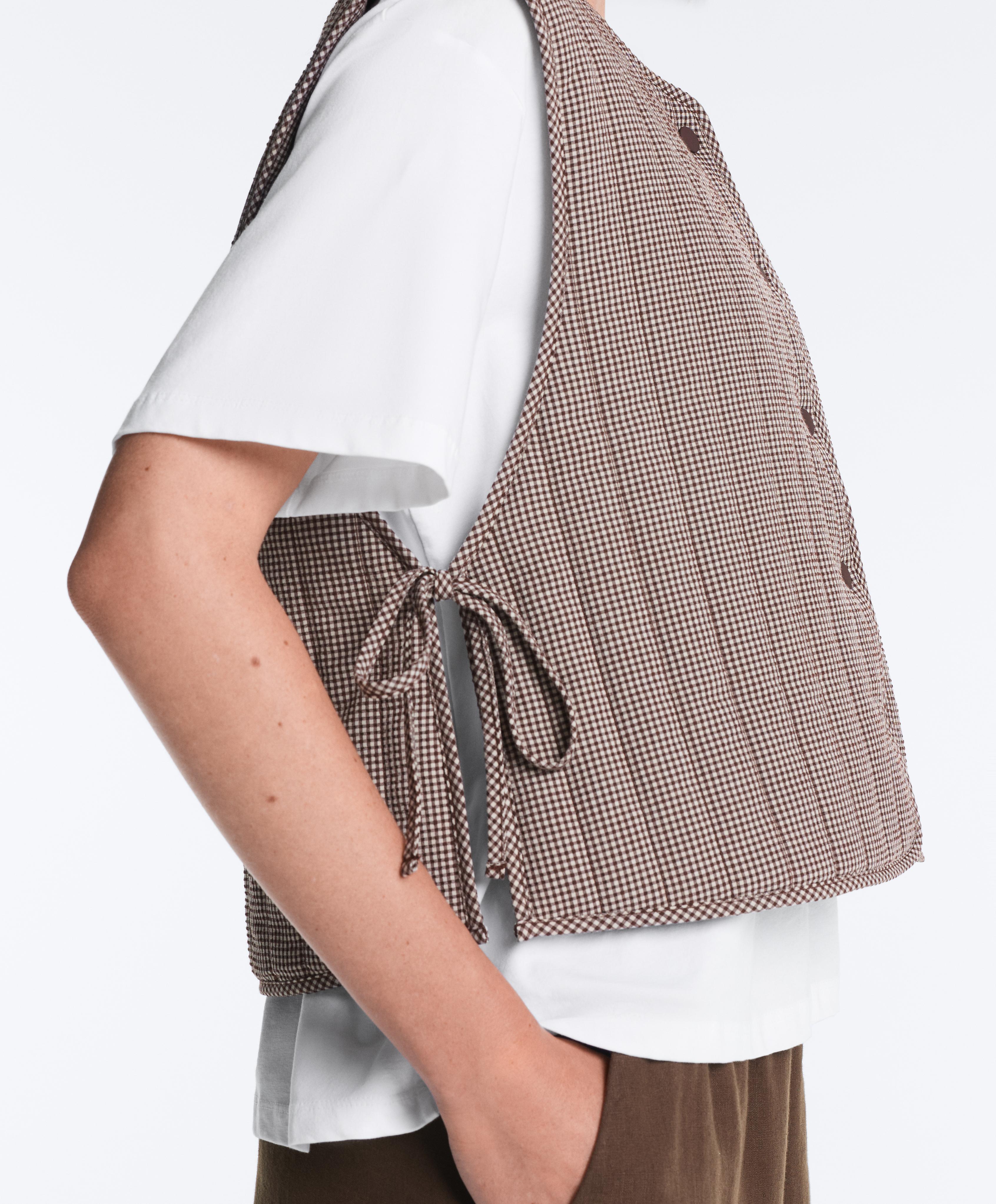 Gingham quilted gilet — MID-BROWN