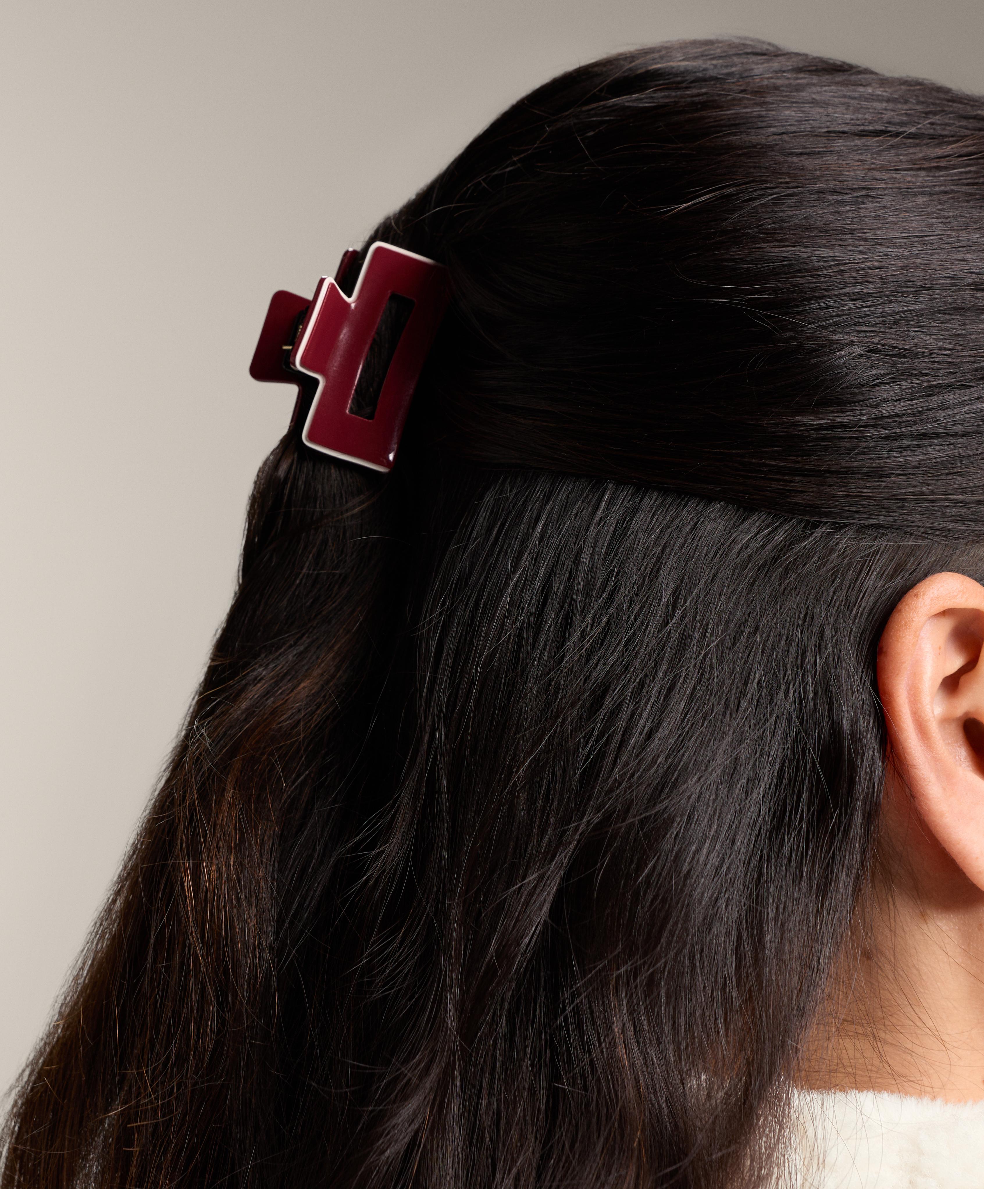 2 square piping hair clips