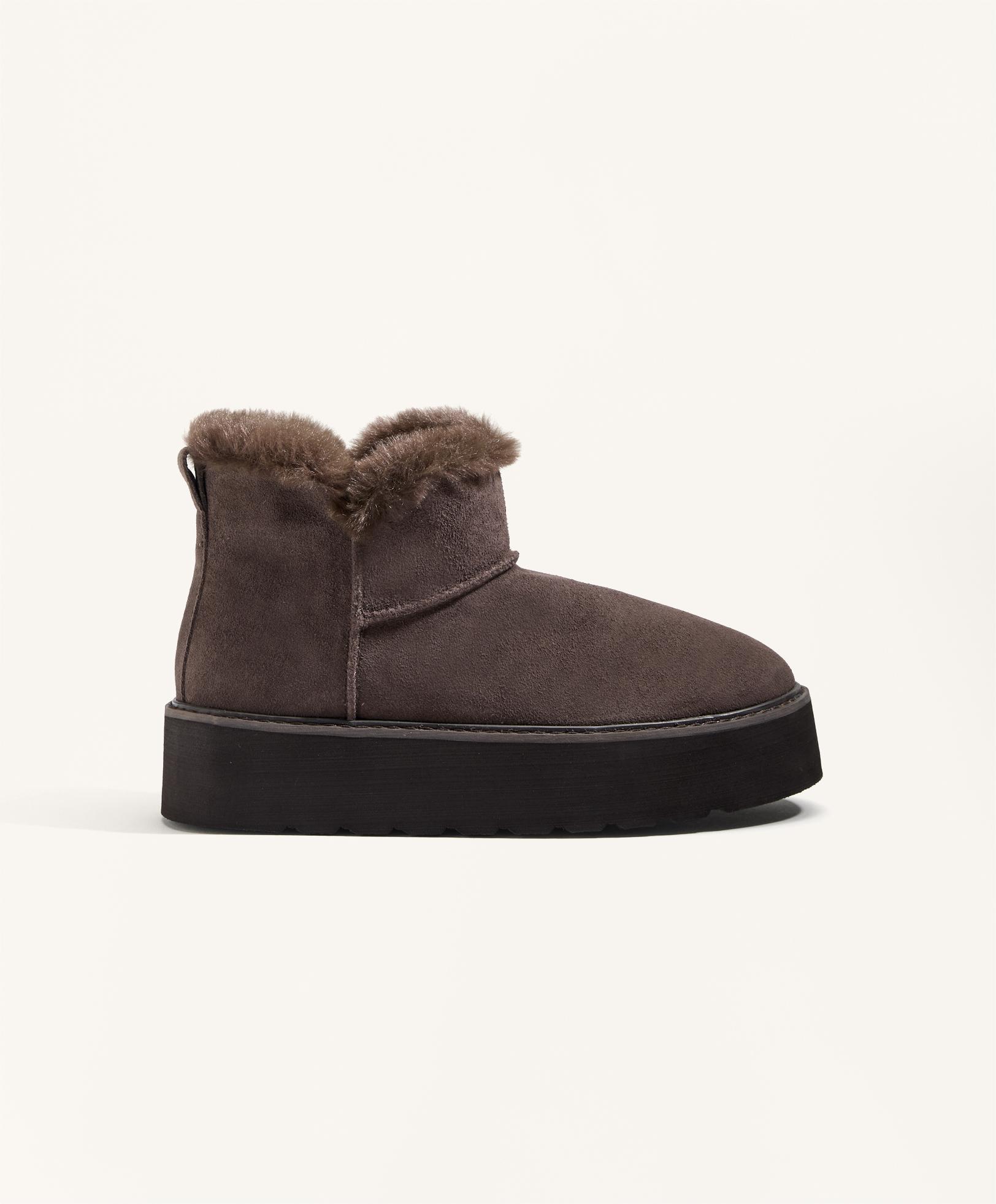 Leather platform boots