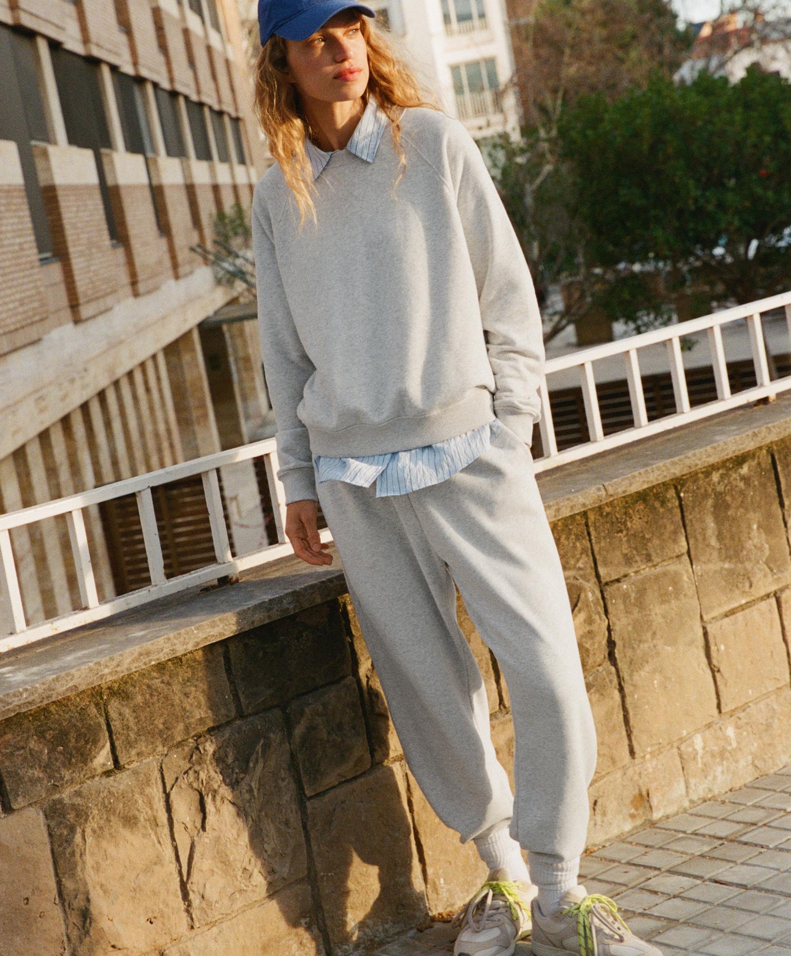 Marl plush round neck sweatshirt Marl plush round neck sweatshirt