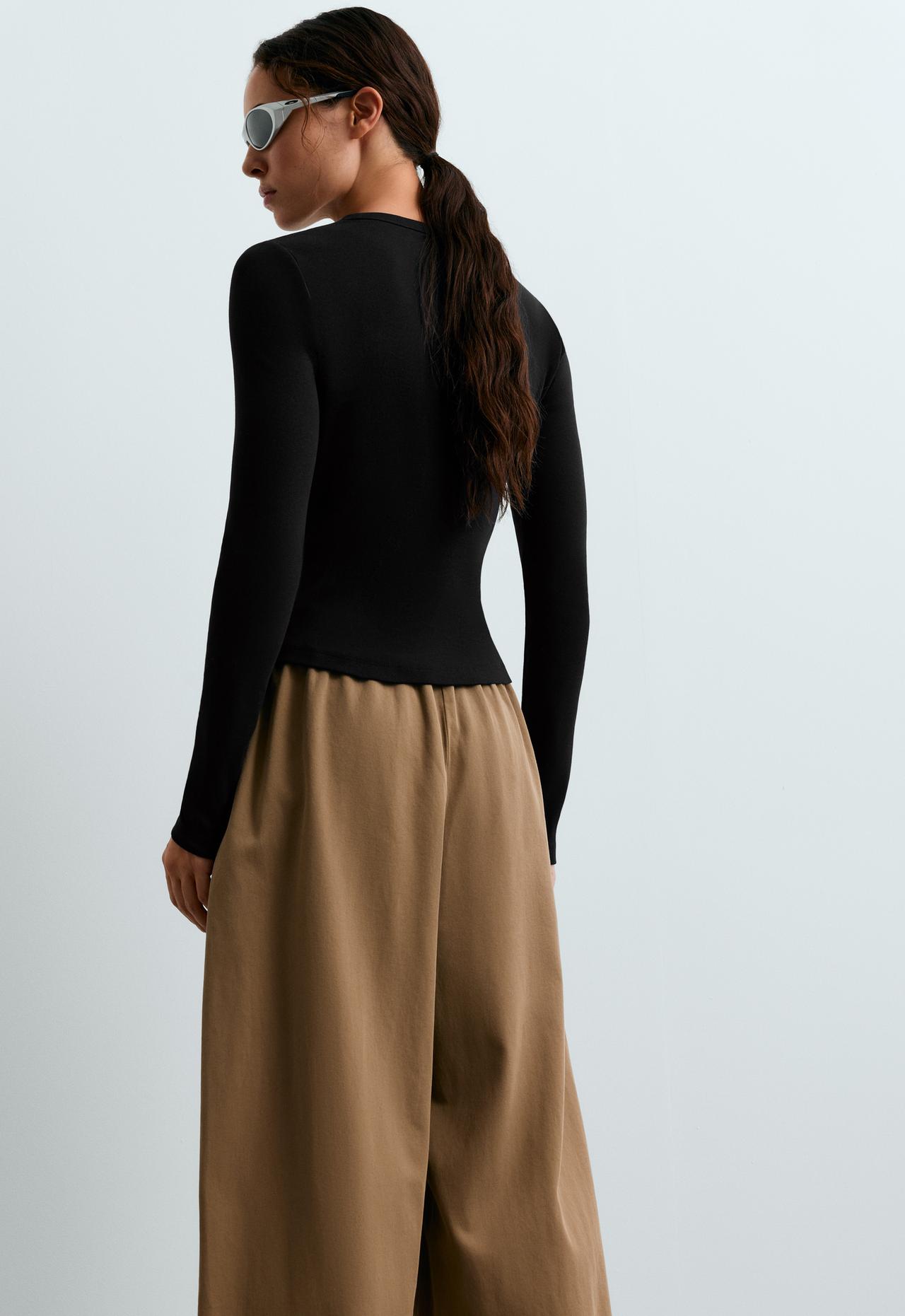Fitted long-sleeve cotton blend rib t-shirt — BLACK