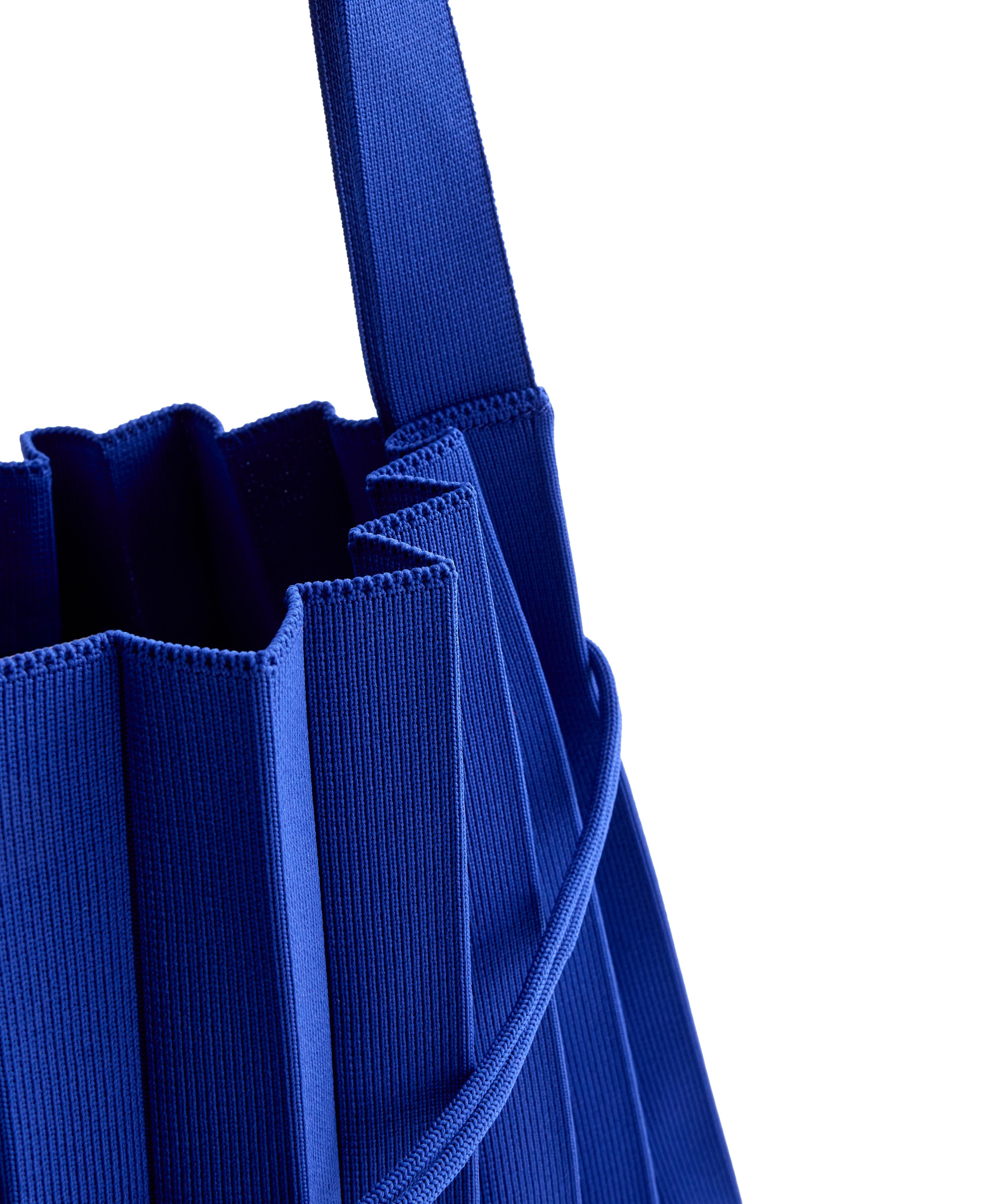 Pleated knit bag — KLEIN BLUE