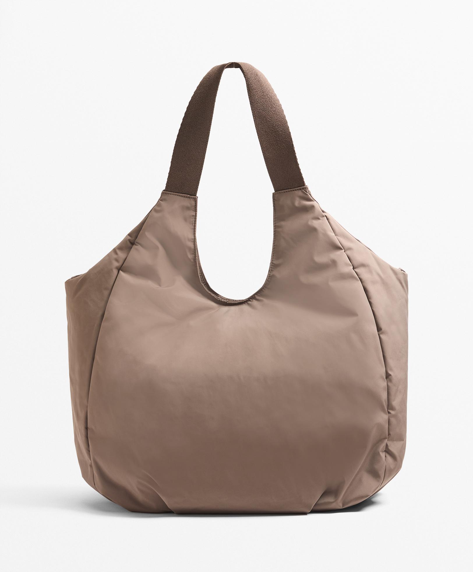 Shopper bag with contrasting handle Shopper bag with contrasting handle
