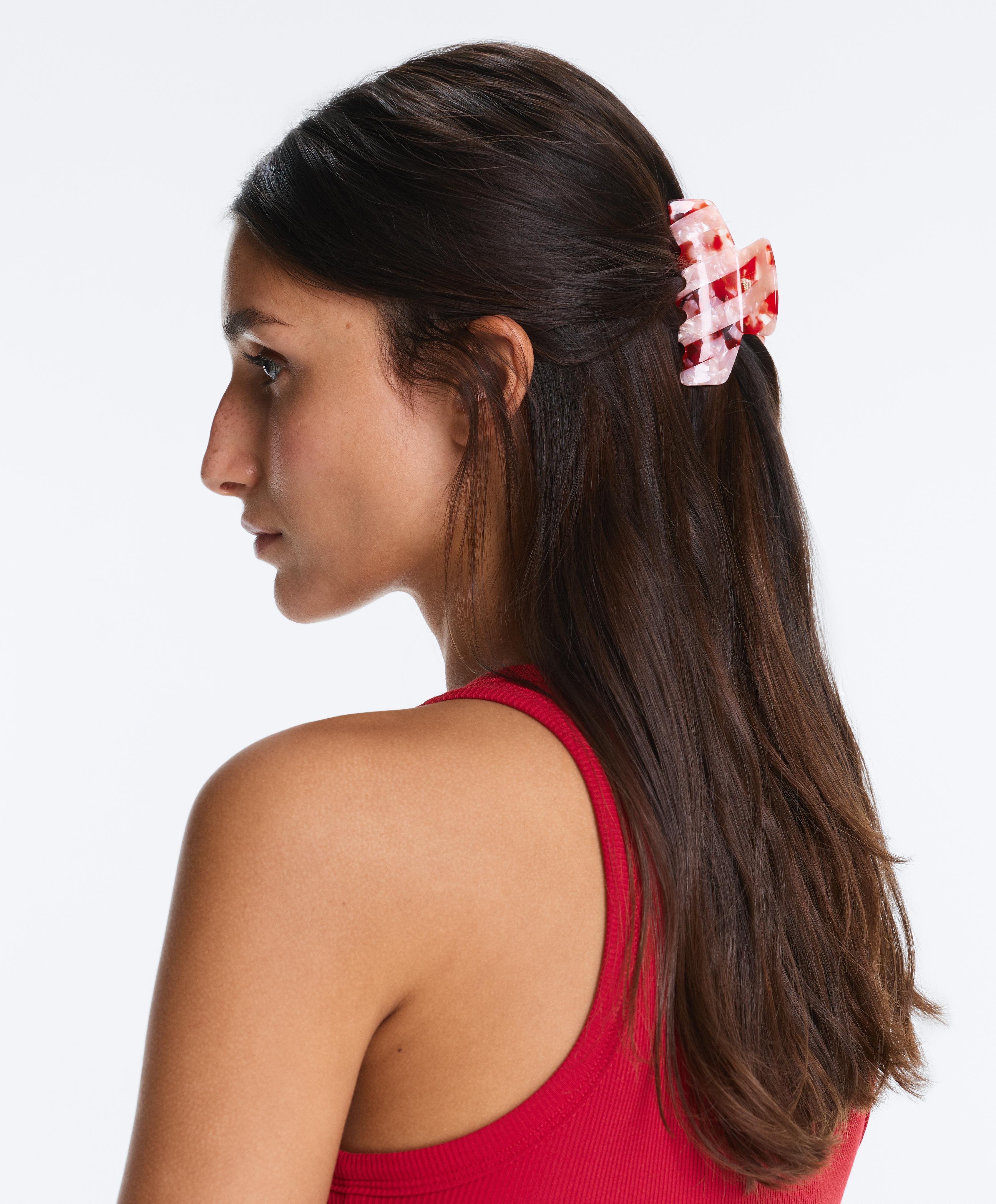 Mixed-stripe hair claw — CORAL RED