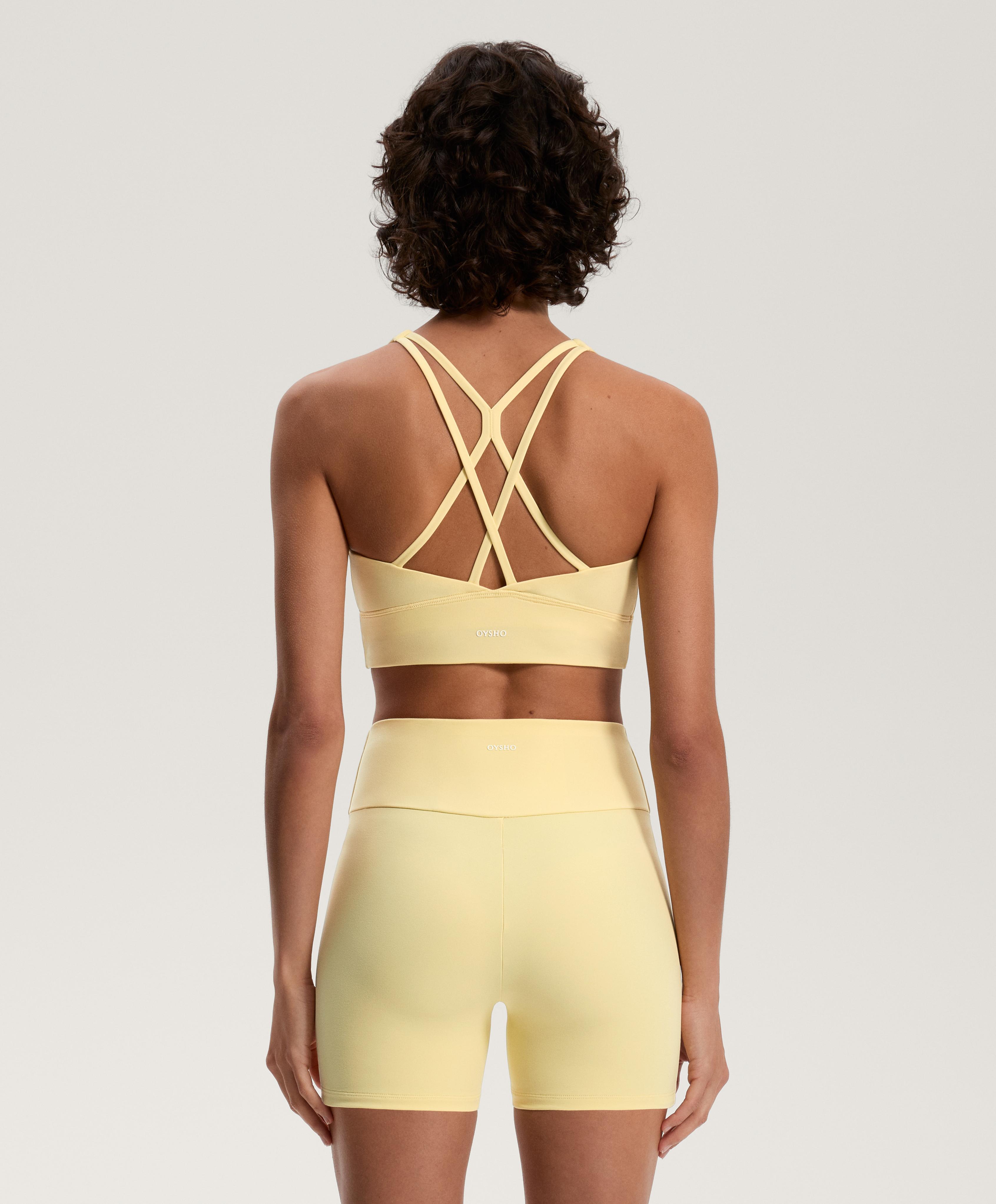 Medium-support Comfortlux sports bra with cups Medium-support Comfortlux sports bra with cups