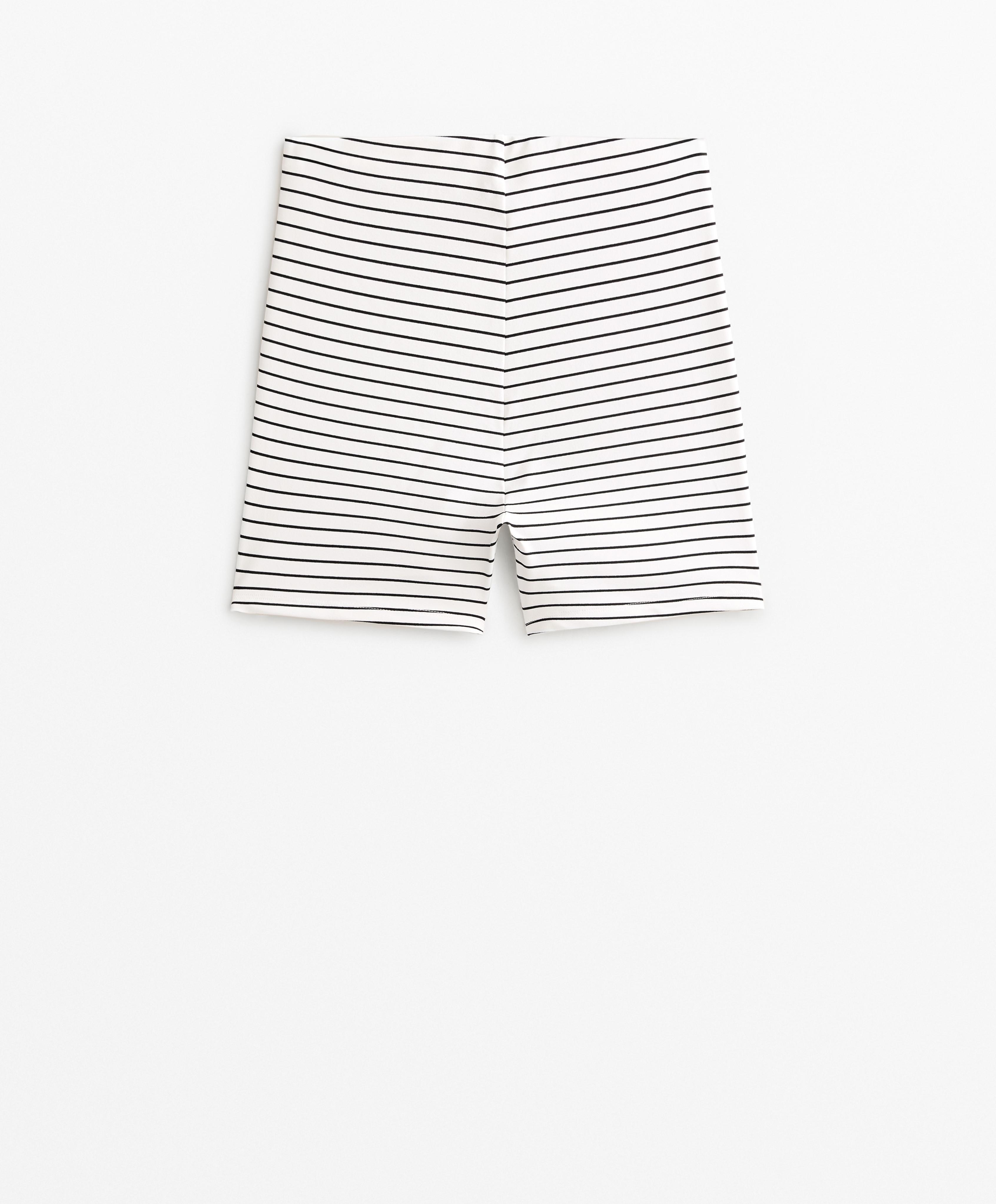 Evermove striped high rise 8cm hot pants Evermove striped high rise 8cm hot pants