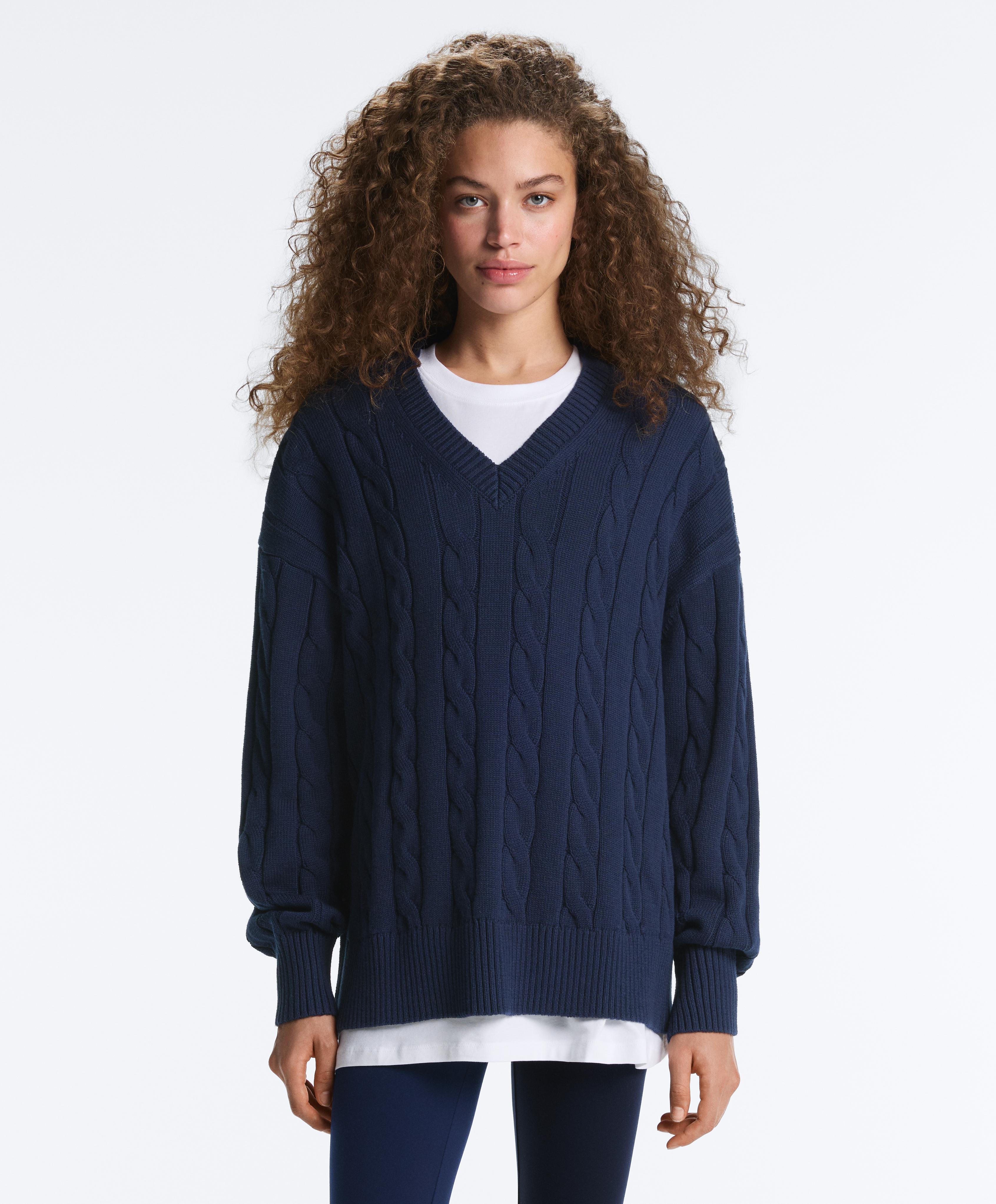 100% cotton cable knit V-neck jumper — NAVY BLUE