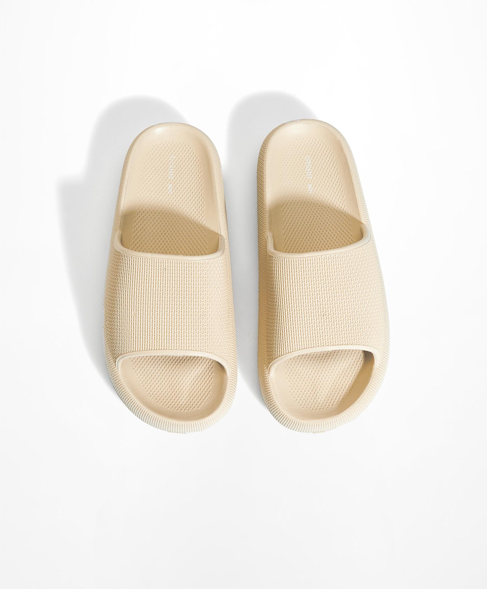 Flatform sandals