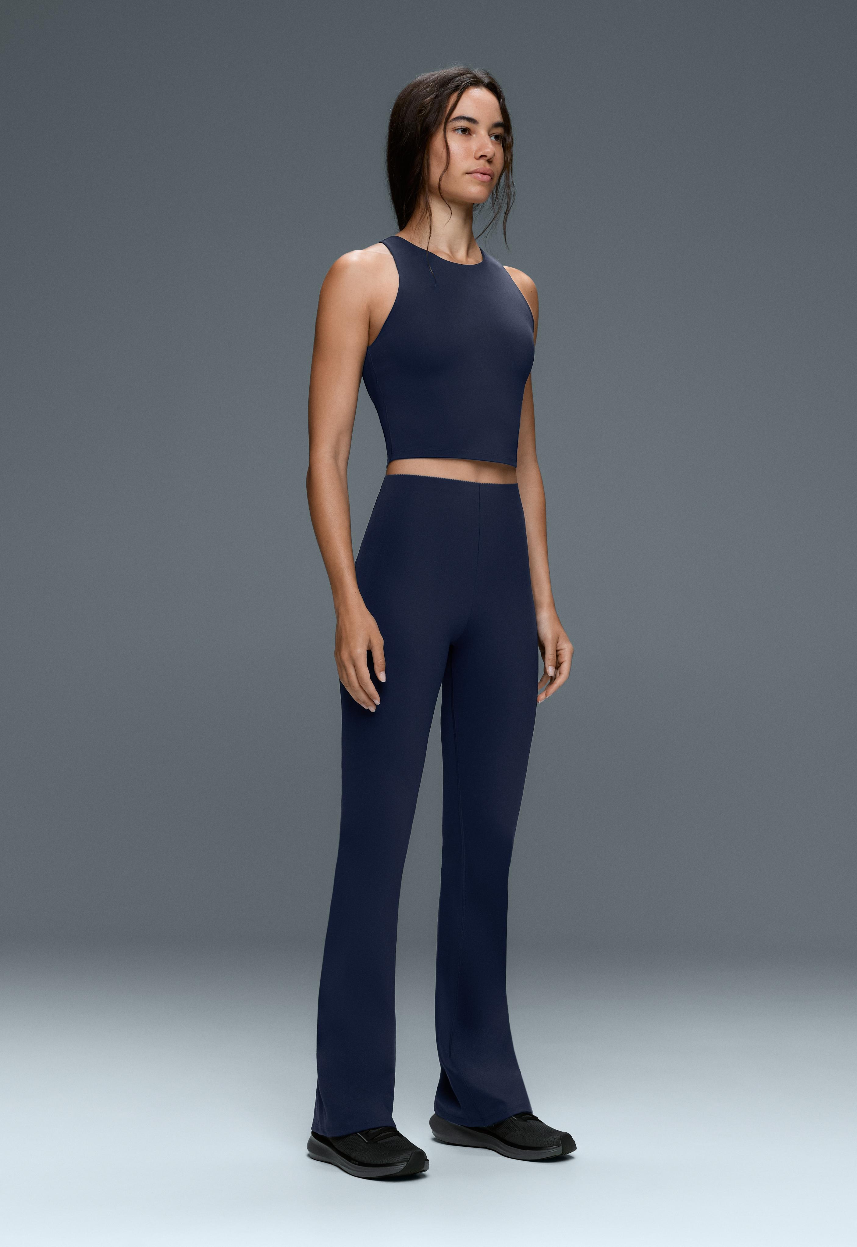 High-rise Compressive Raise Up flare trousers